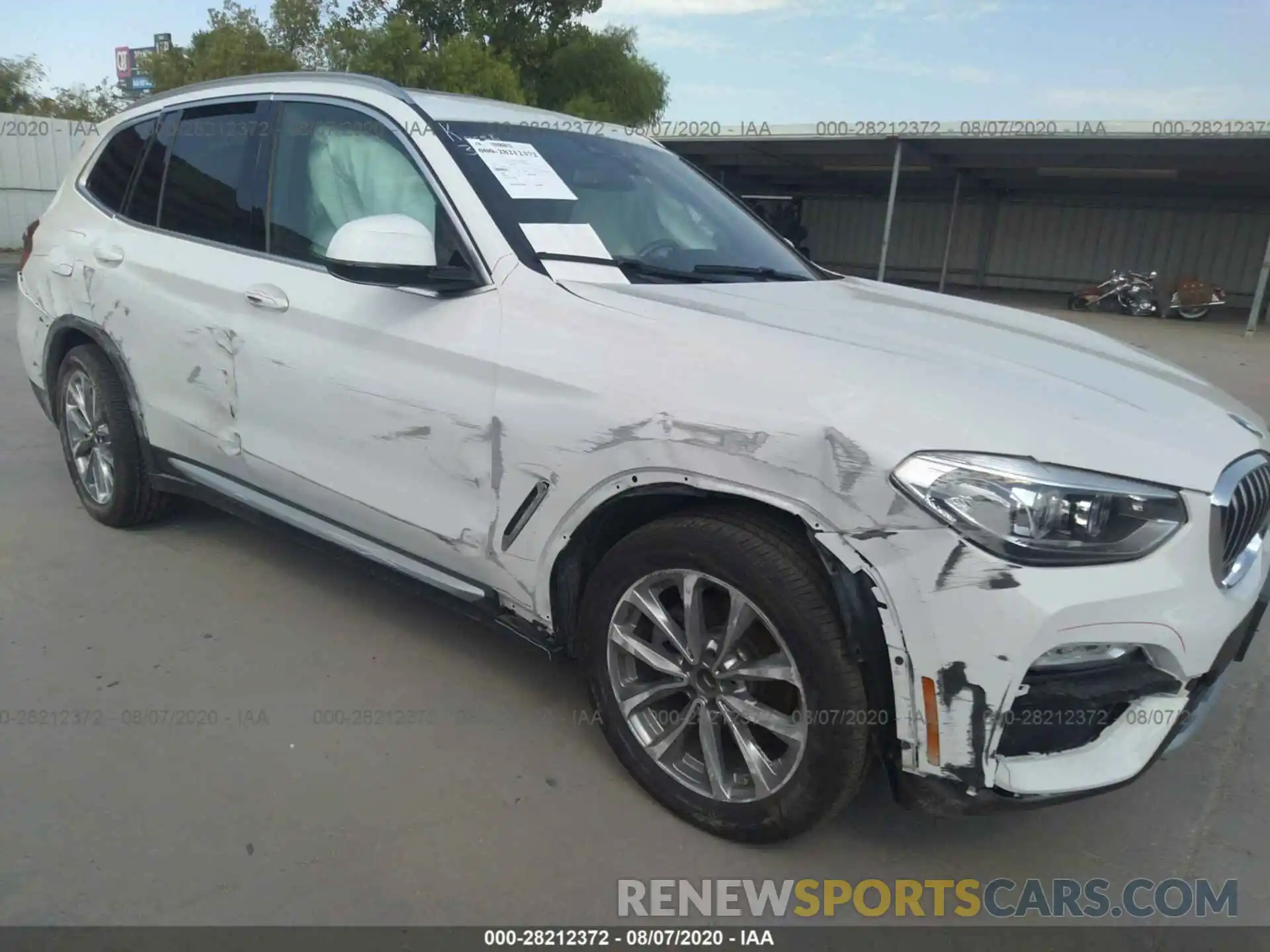 6 Photograph of a damaged car 5UXTR9C50KLE20357 BMW X3 2019