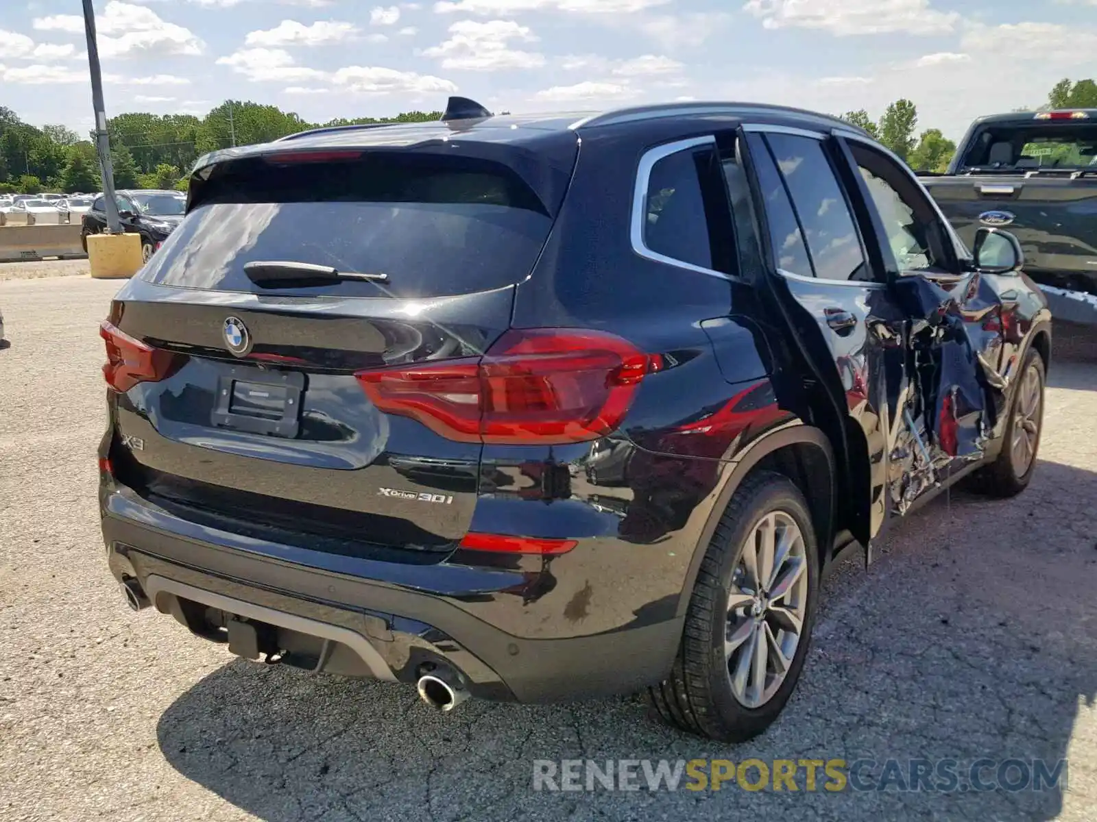 4 Photograph of a damaged car 5UXTR9C50KLP77082 BMW X3 2019