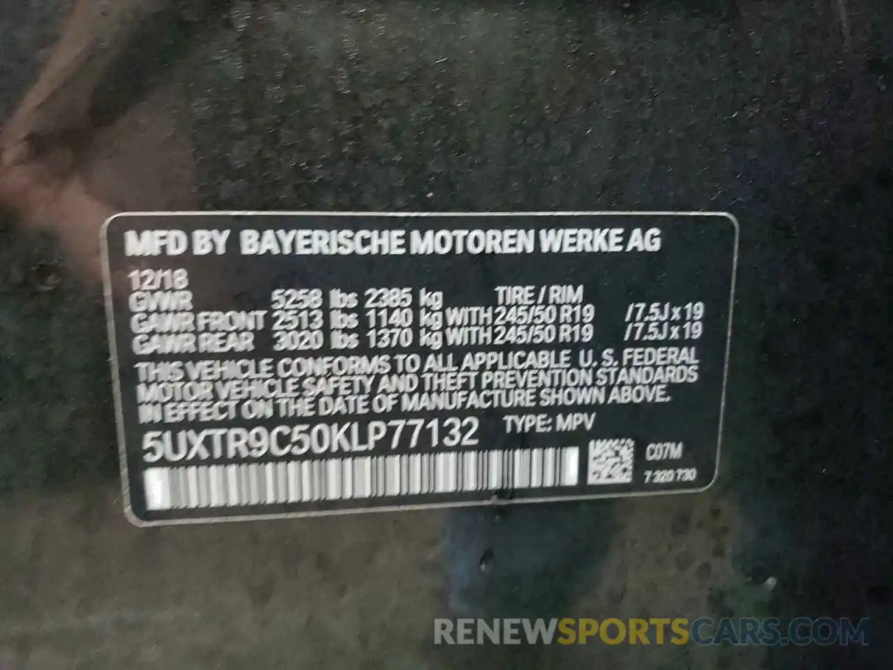 10 Photograph of a damaged car 5UXTR9C50KLP77132 BMW X3 2019