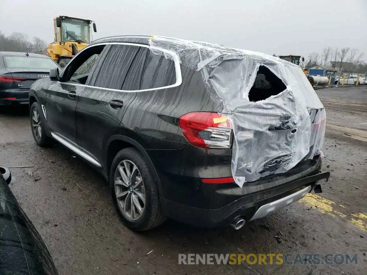 3 Photograph of a damaged car 5UXTR9C50KLP77132 BMW X3 2019