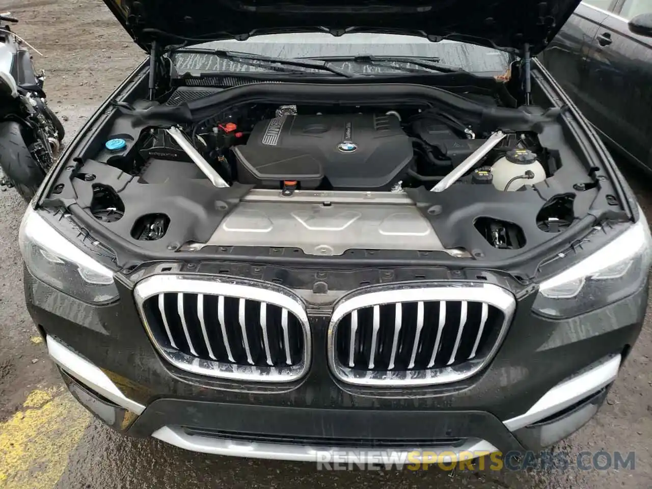 7 Photograph of a damaged car 5UXTR9C50KLP77132 BMW X3 2019