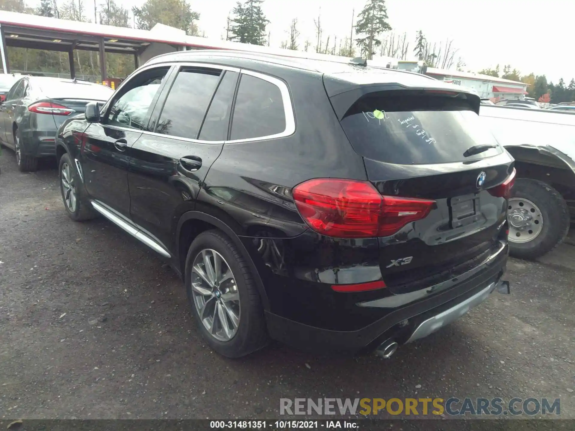 3 Photograph of a damaged car 5UXTR9C50KLP77552 BMW X3 2019