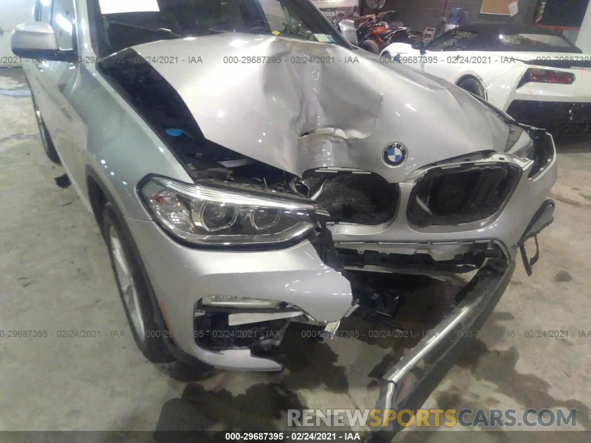 6 Photograph of a damaged car 5UXTR9C50KLP77633 BMW X3 2019