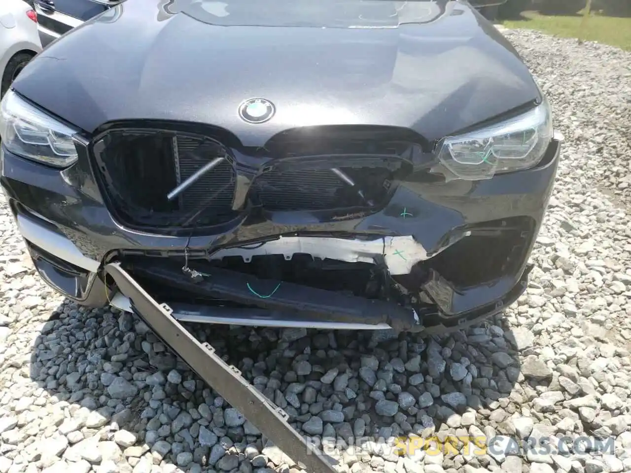 9 Photograph of a damaged car 5UXTR9C50KLP82301 BMW X3 2019