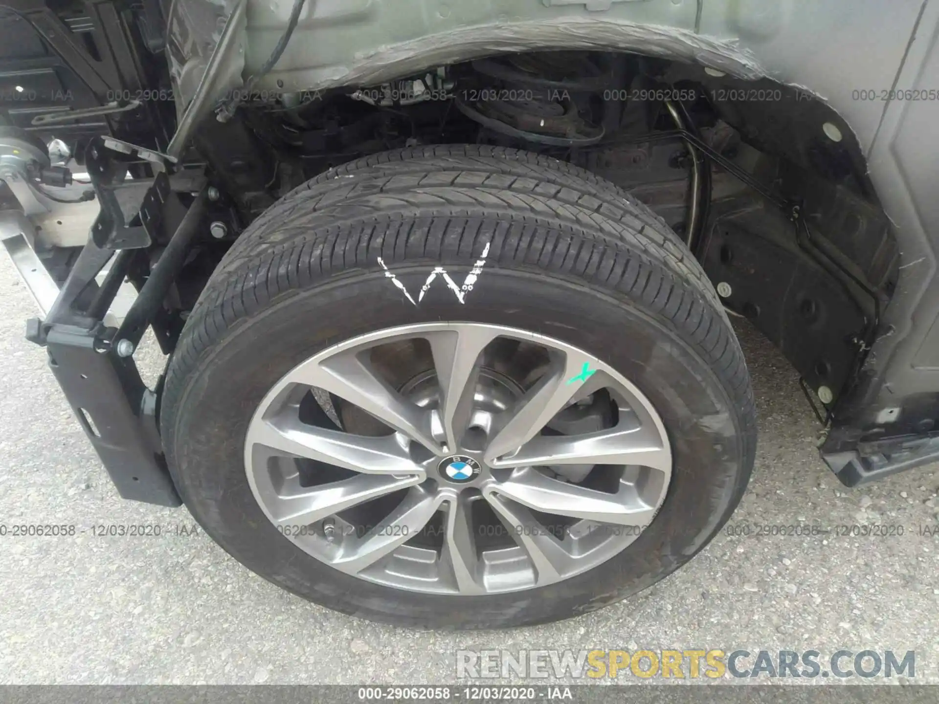 12 Photograph of a damaged car 5UXTR9C50KLP88504 BMW X3 2019