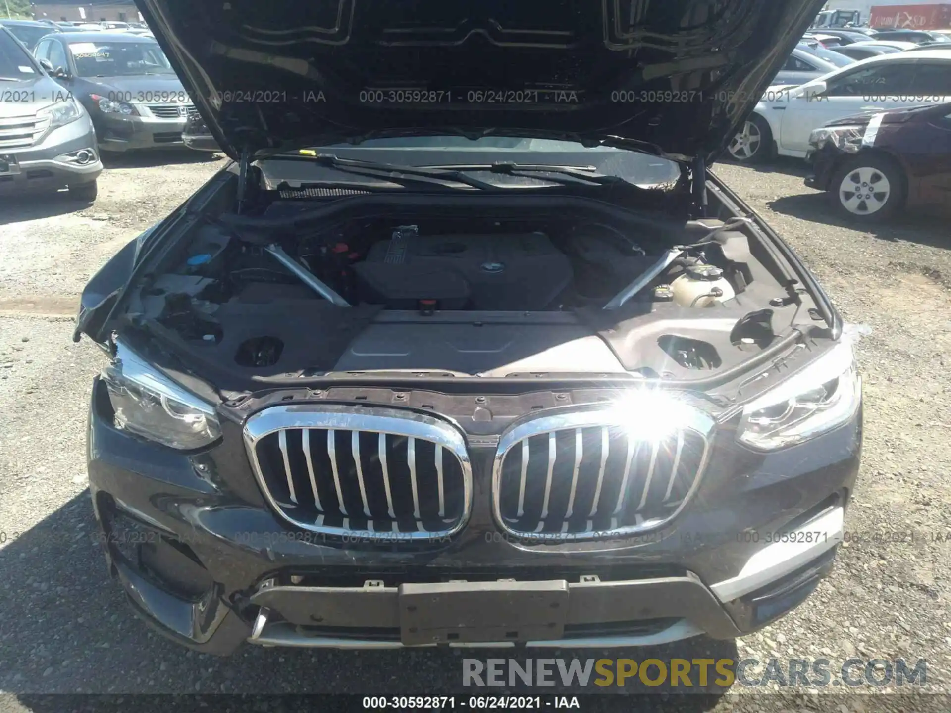 10 Photograph of a damaged car 5UXTR9C50KLP90107 BMW X3 2019