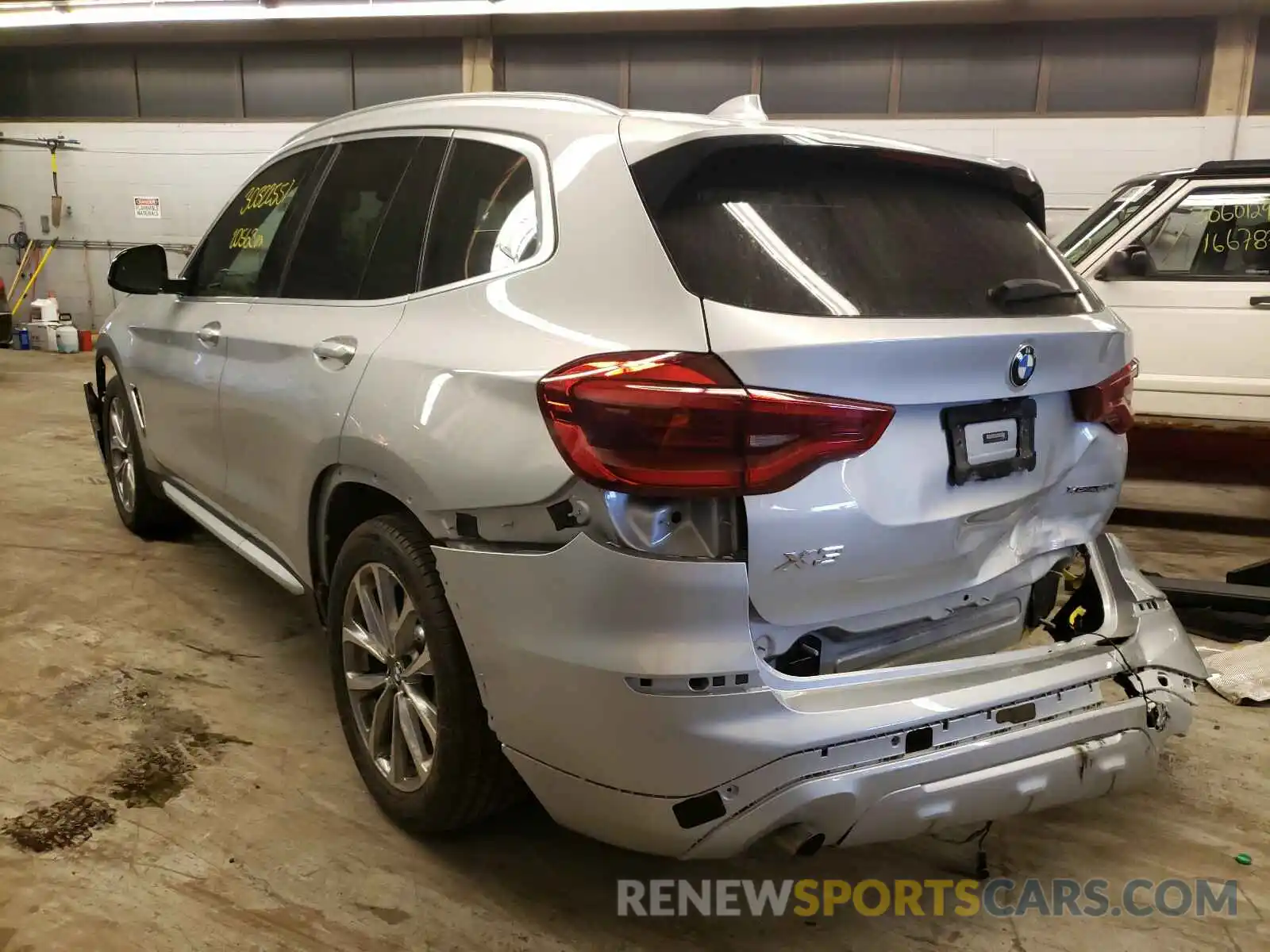 3 Photograph of a damaged car 5UXTR9C50KLP94139 BMW X3 2019