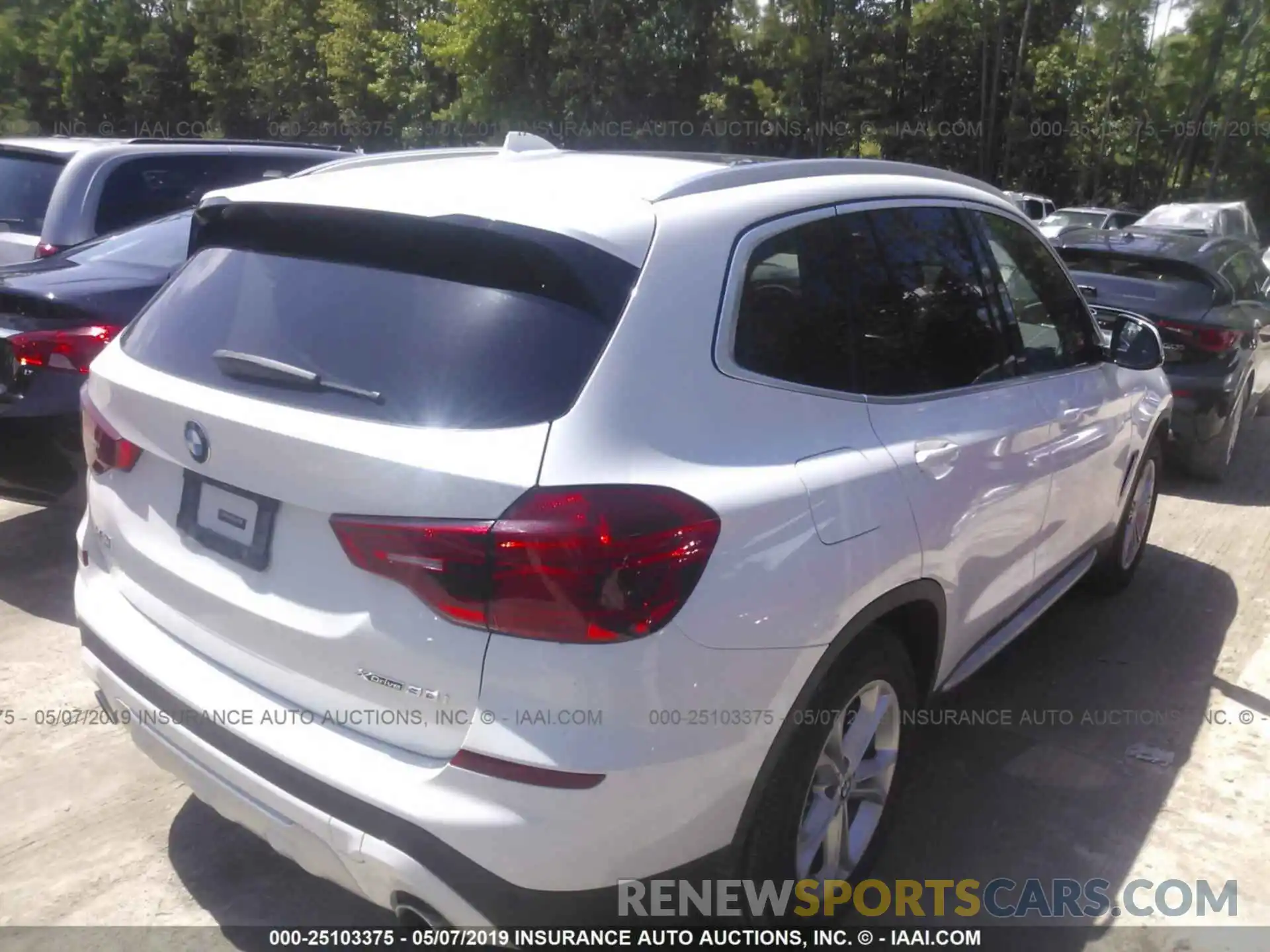 4 Photograph of a damaged car 5UXTR9C51KLD95176 BMW X3 2019