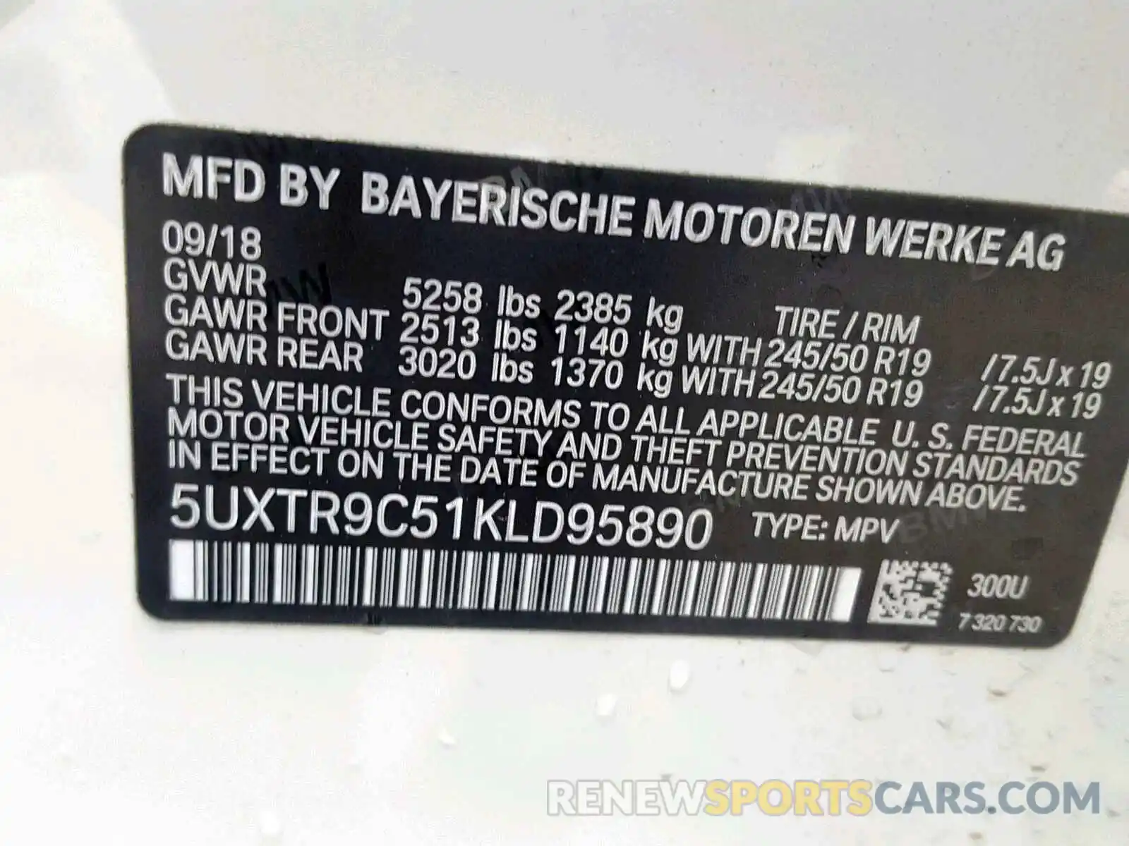 10 Photograph of a damaged car 5UXTR9C51KLD95890 BMW X3 2019