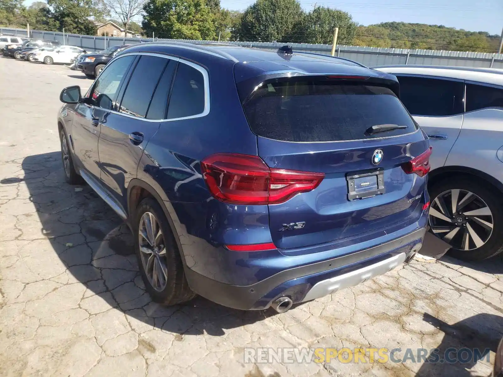 3 Photograph of a damaged car 5UXTR9C51KLD98918 BMW X3 2019