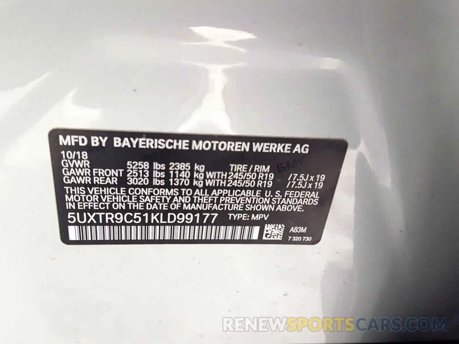 10 Photograph of a damaged car 5UXTR9C51KLD99177 BMW X3 2019