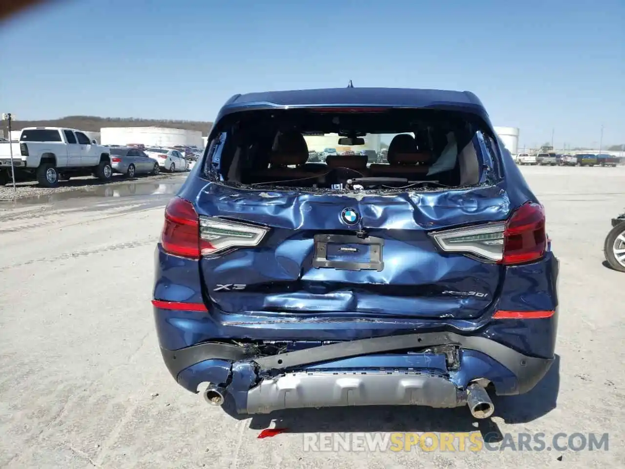 9 Photograph of a damaged car 5UXTR9C51KLE17998 BMW X3 2019