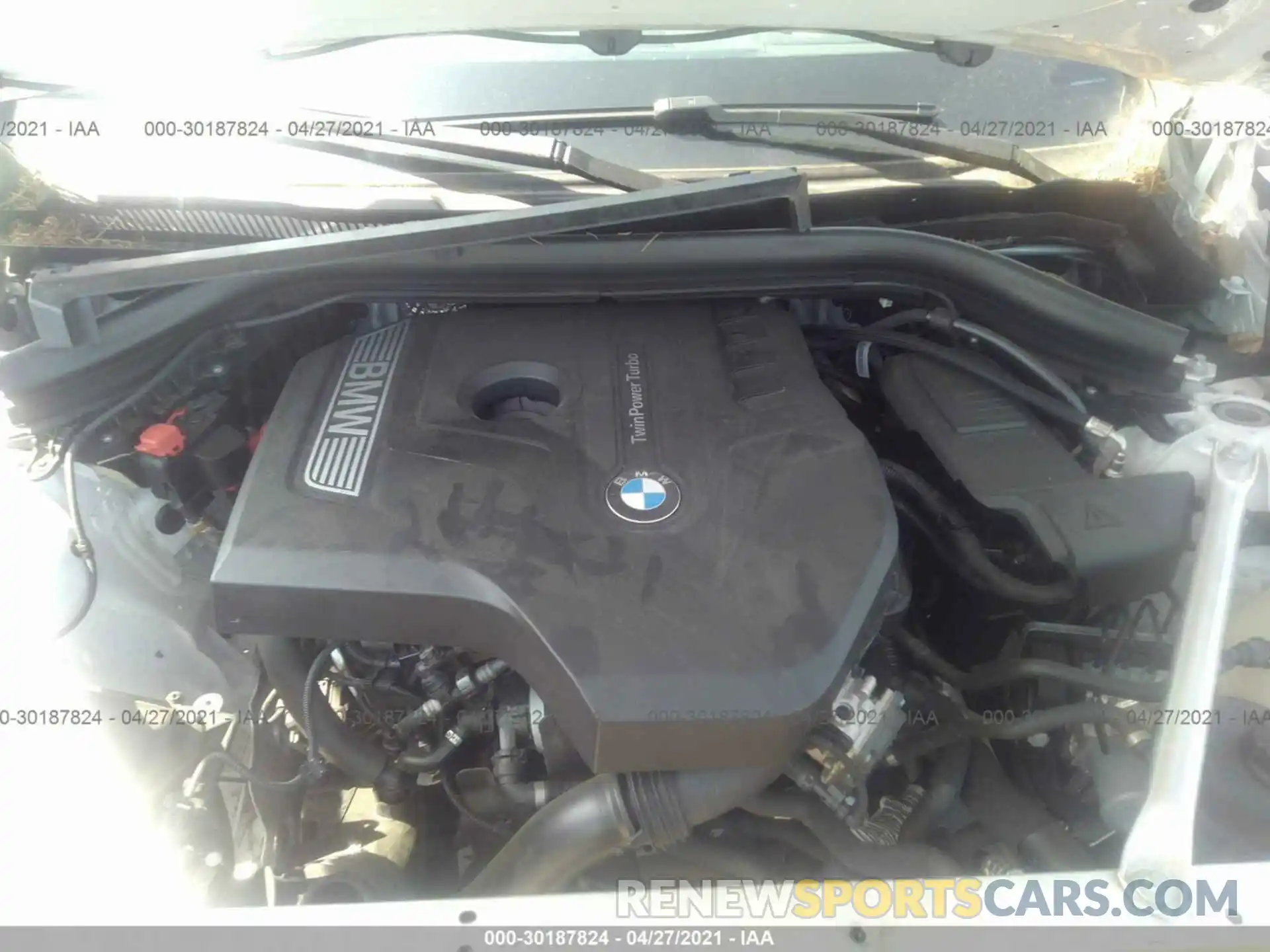 10 Photograph of a damaged car 5UXTR9C51KLP77754 BMW X3 2019