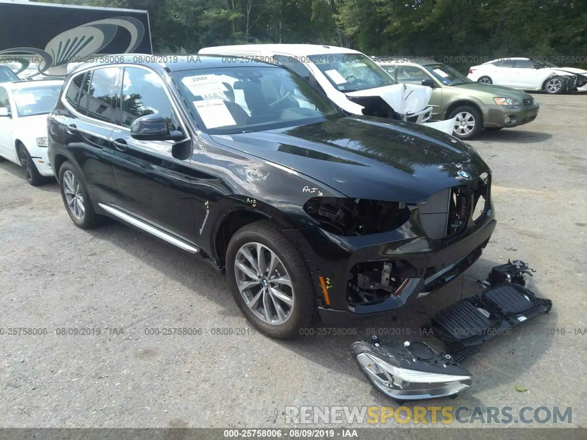 1 Фотография поврежденного автомобиля 5UXTR9C51KLP86048 BMW X3 2019