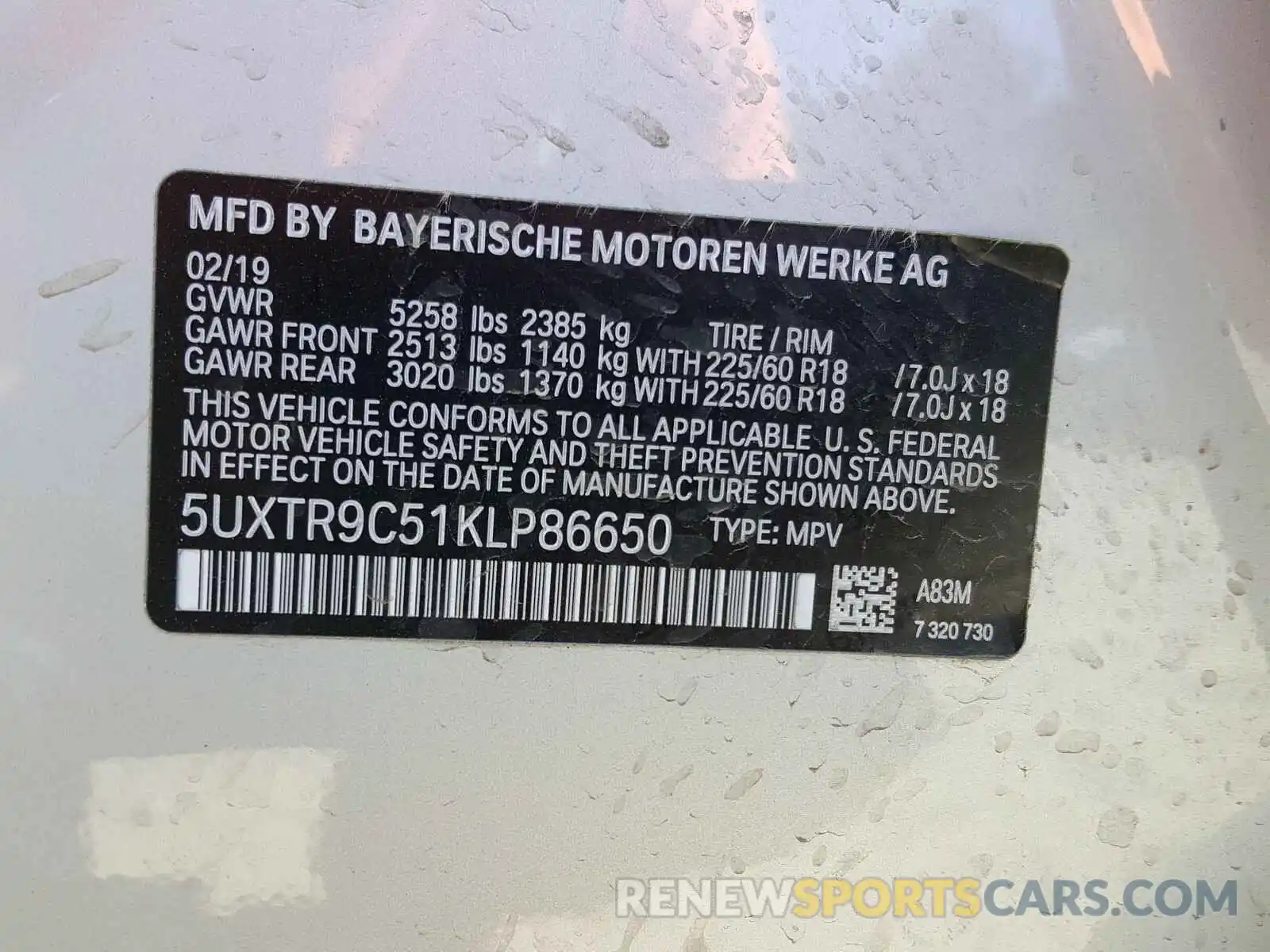 10 Photograph of a damaged car 5UXTR9C51KLP86650 BMW X3 2019