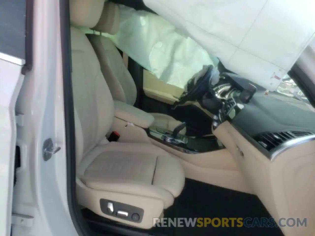 5 Photograph of a damaged car 5UXTR9C51KLP92075 BMW X3 2019