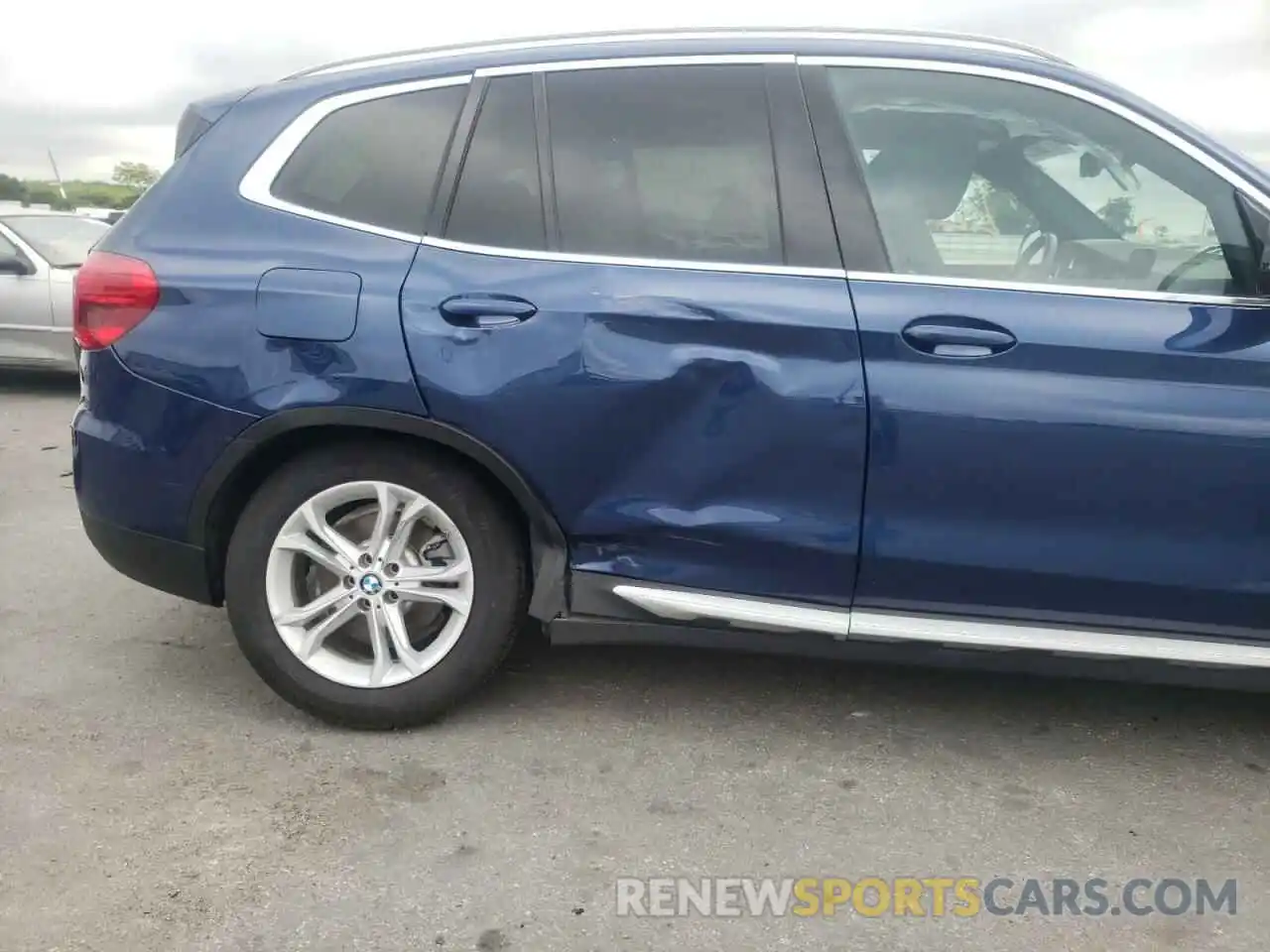 9 Photograph of a damaged car 5UXTR9C51KLP95011 BMW X3 2019