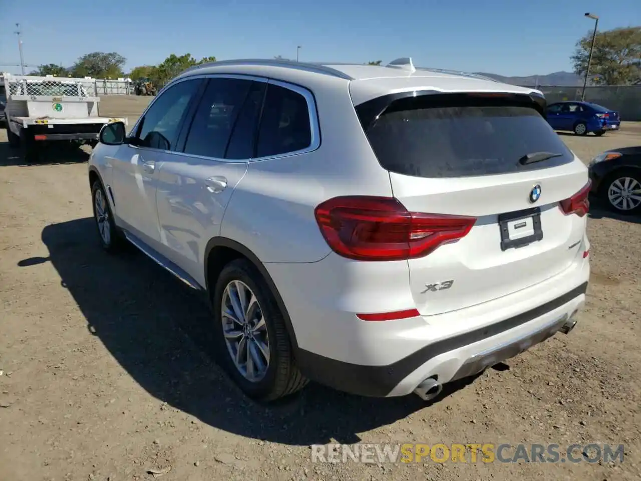 3 Photograph of a damaged car 5UXTR9C51KLP96059 BMW X3 2019