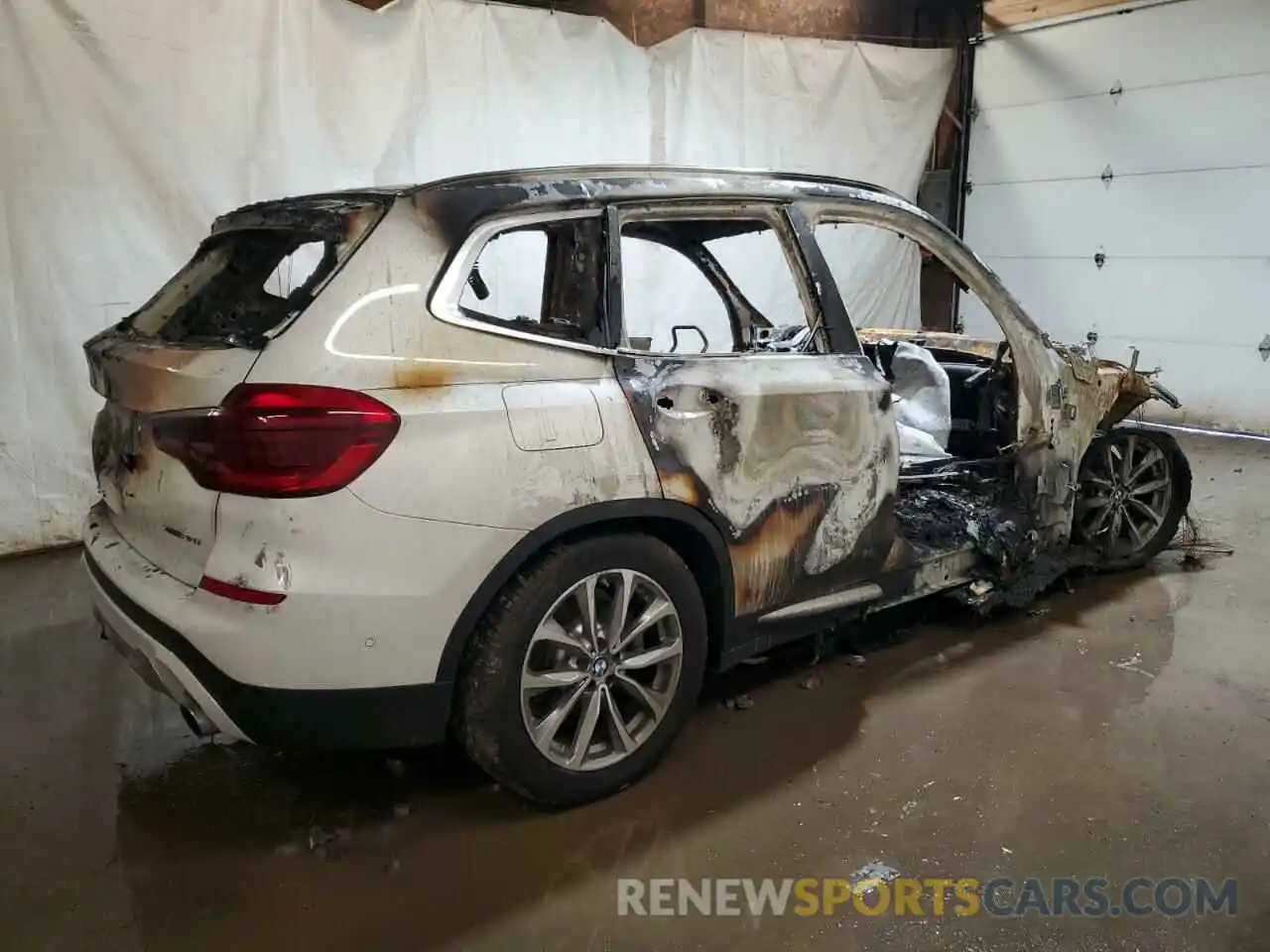 3 Photograph of a damaged car 5UXTR9C51KLR06172 BMW X3 2019