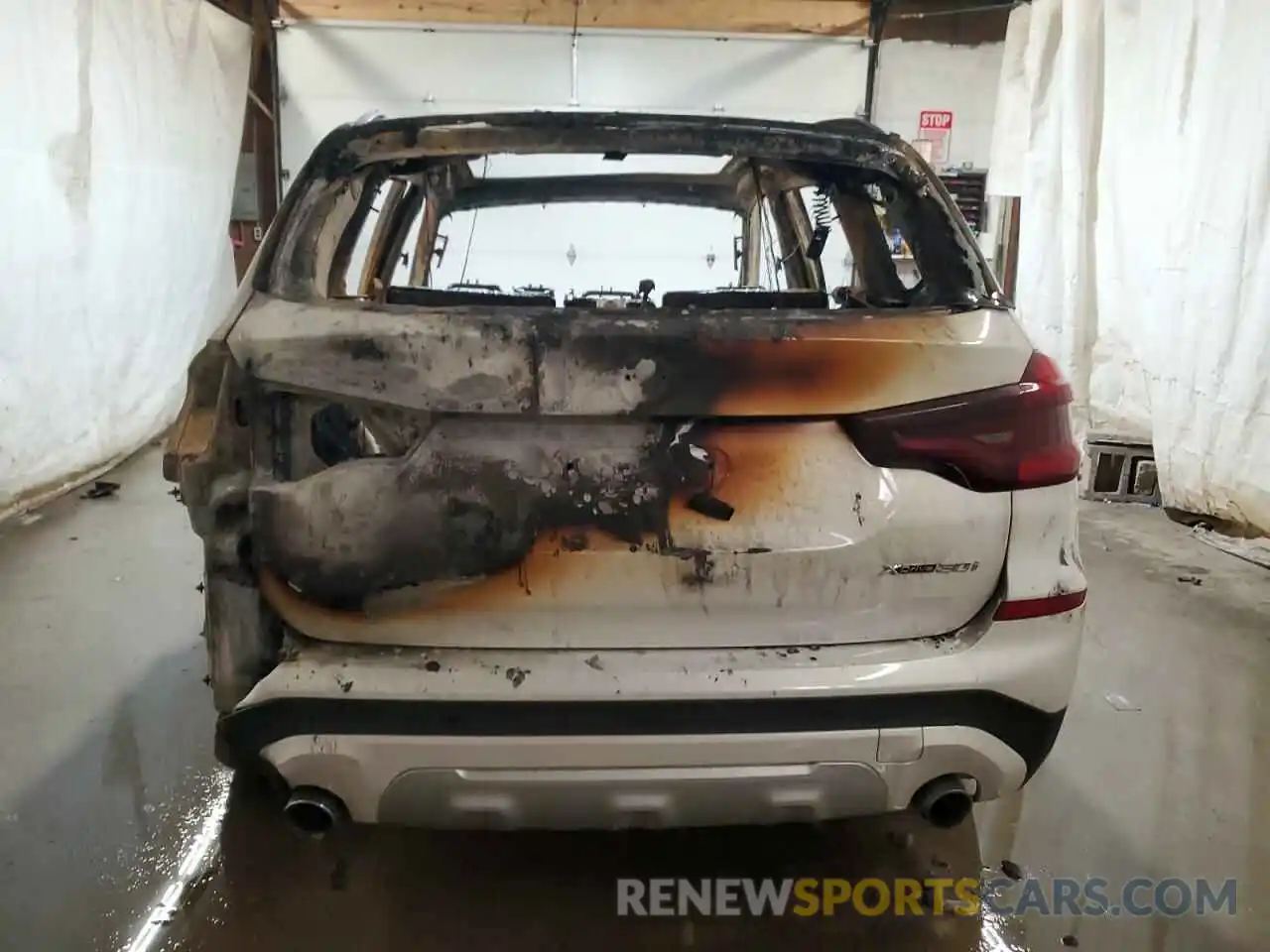 6 Photograph of a damaged car 5UXTR9C51KLR06172 BMW X3 2019