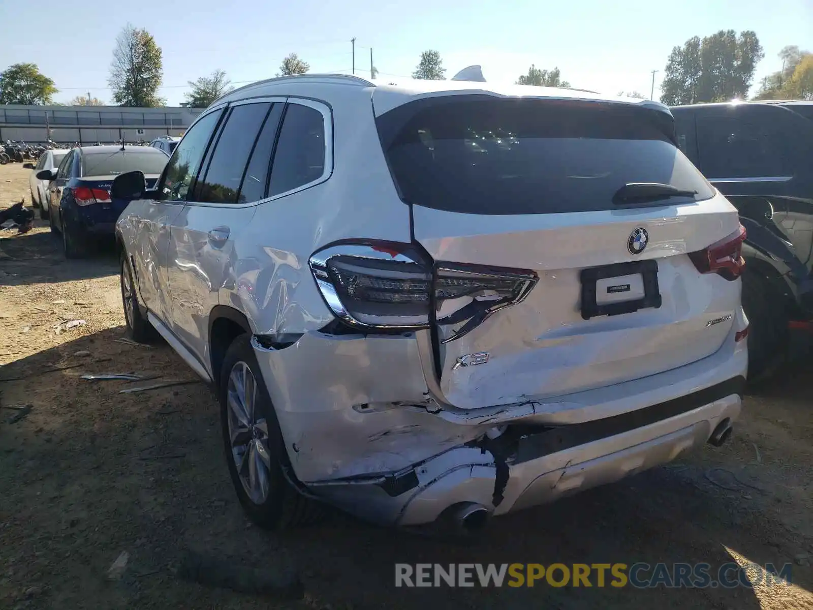 3 Photograph of a damaged car 5UXTR9C52KLD91332 BMW X3 2019