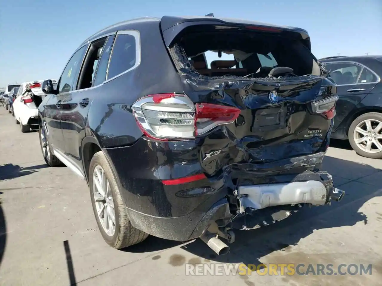 3 Photograph of a damaged car 5UXTR9C52KLD91878 BMW X3 2019