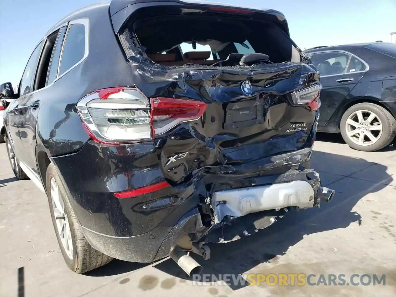 9 Photograph of a damaged car 5UXTR9C52KLD91878 BMW X3 2019