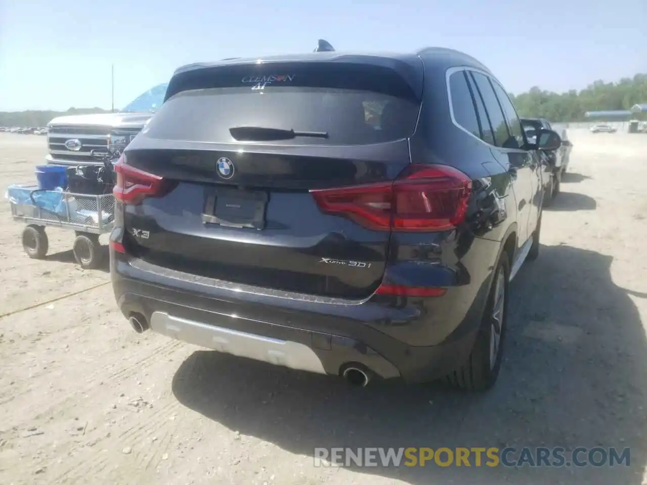 4 Photograph of a damaged car 5UXTR9C52KLD92450 BMW X3 2019