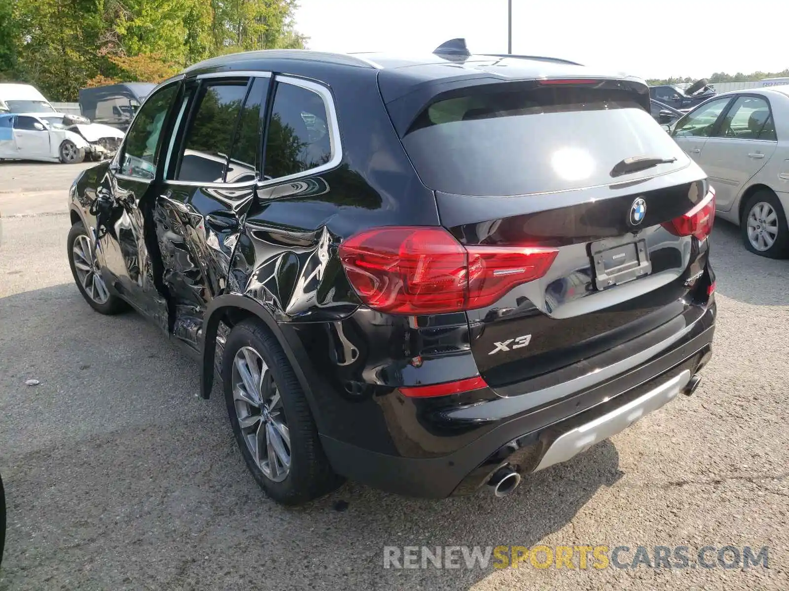 3 Photograph of a damaged car 5UXTR9C52KLD96272 BMW X3 2019