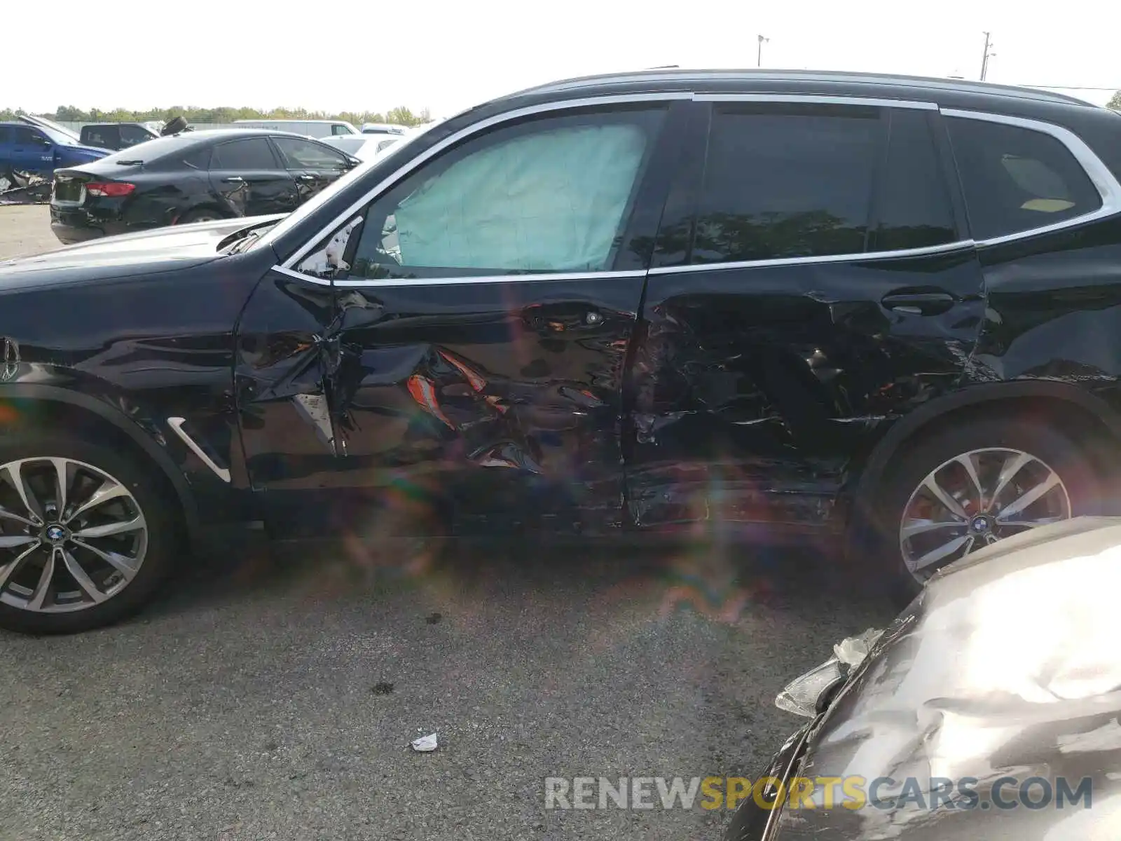 9 Photograph of a damaged car 5UXTR9C52KLD96272 BMW X3 2019