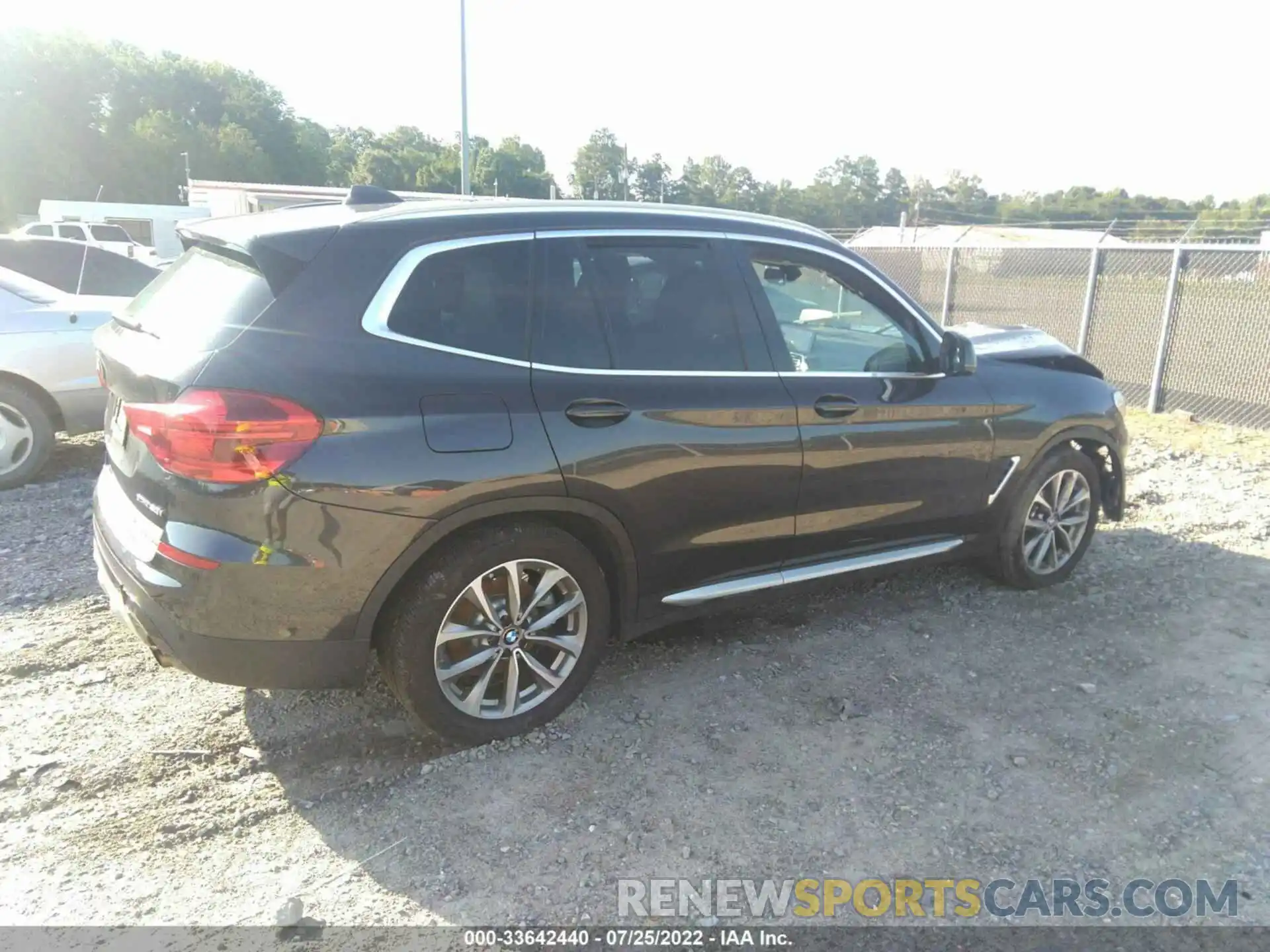 4 Фотография поврежденного автомобиля 5UXTR9C52KLD97406 BMW X3 2019