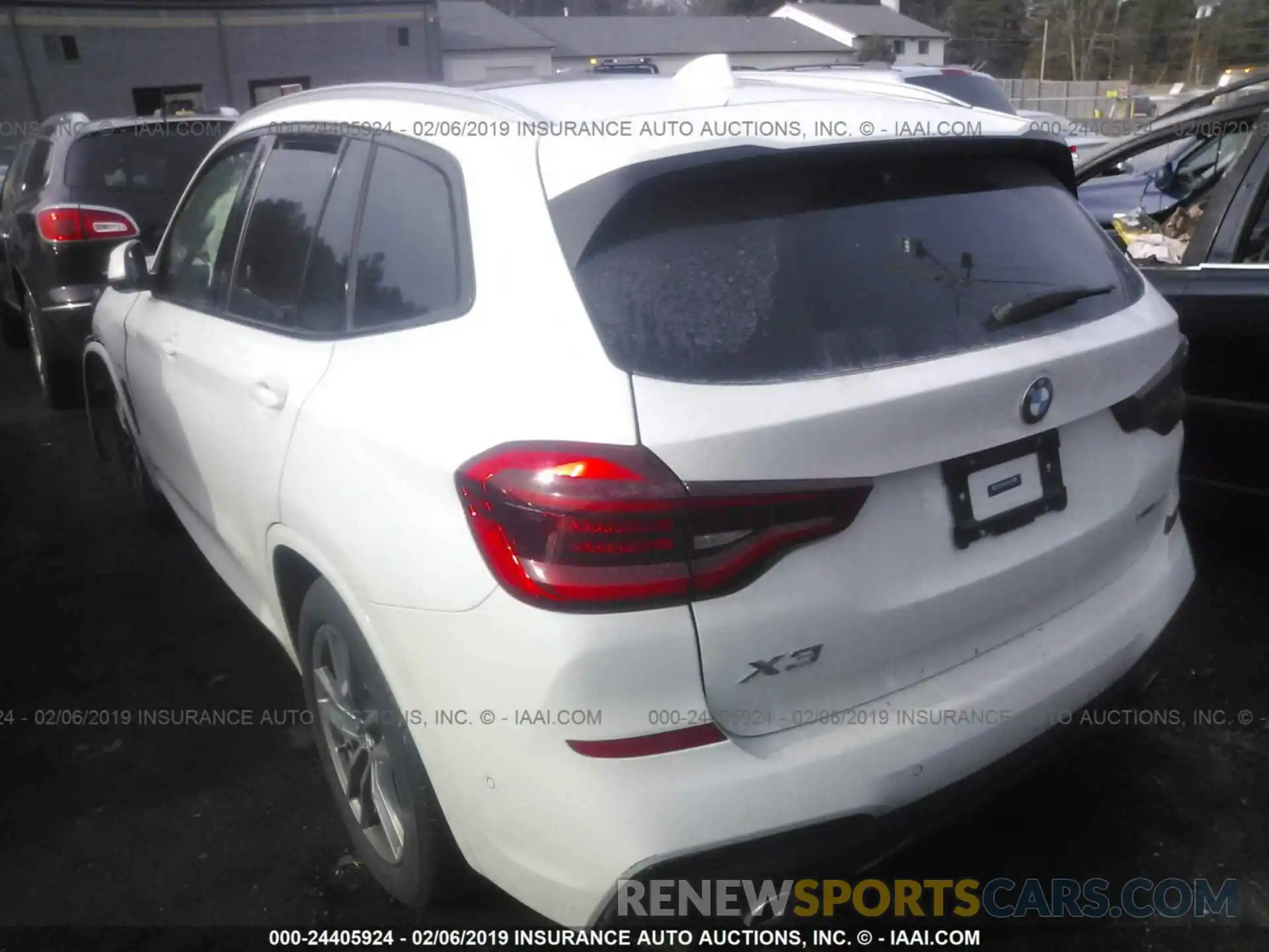 3 Photograph of a damaged car 5UXTR9C52KLD98636 BMW X3 2019