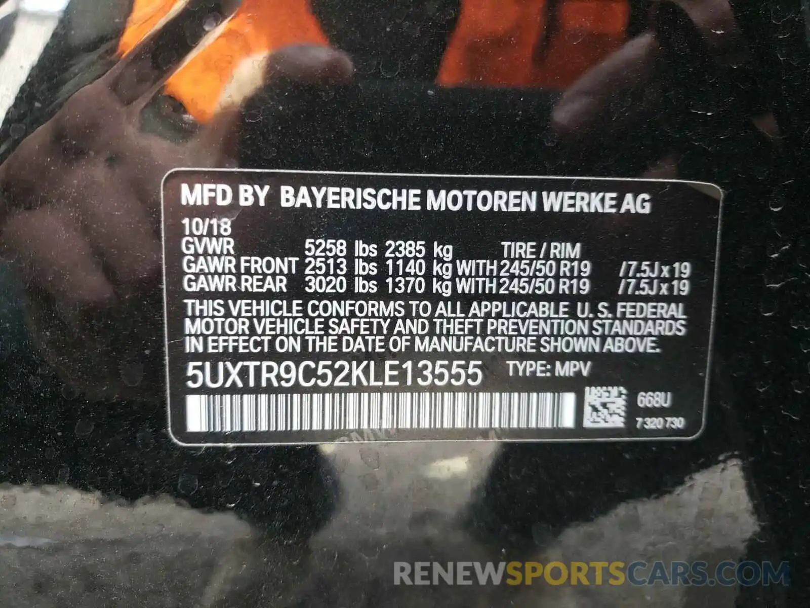 10 Photograph of a damaged car 5UXTR9C52KLE13555 BMW X3 2019