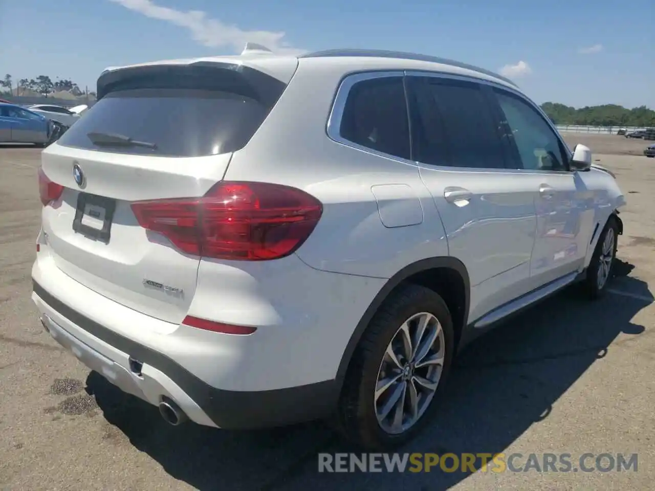 4 Фотография поврежденного автомобиля 5UXTR9C52KLE13829 BMW X3 2019