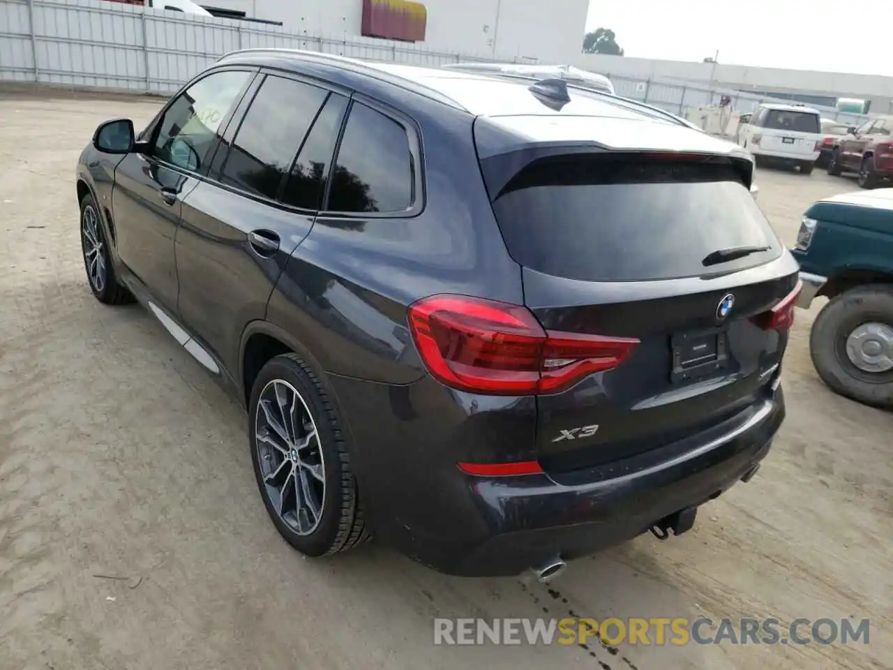 3 Photograph of a damaged car 5UXTR9C52KLE16388 BMW X3 2019