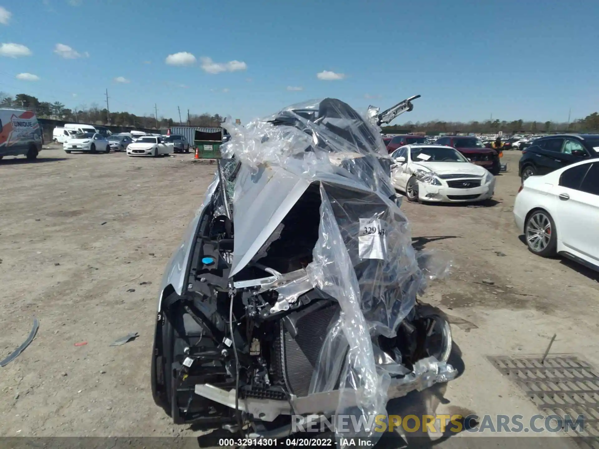 6 Photograph of a damaged car 5UXTR9C52KLE21896 BMW X3 2019