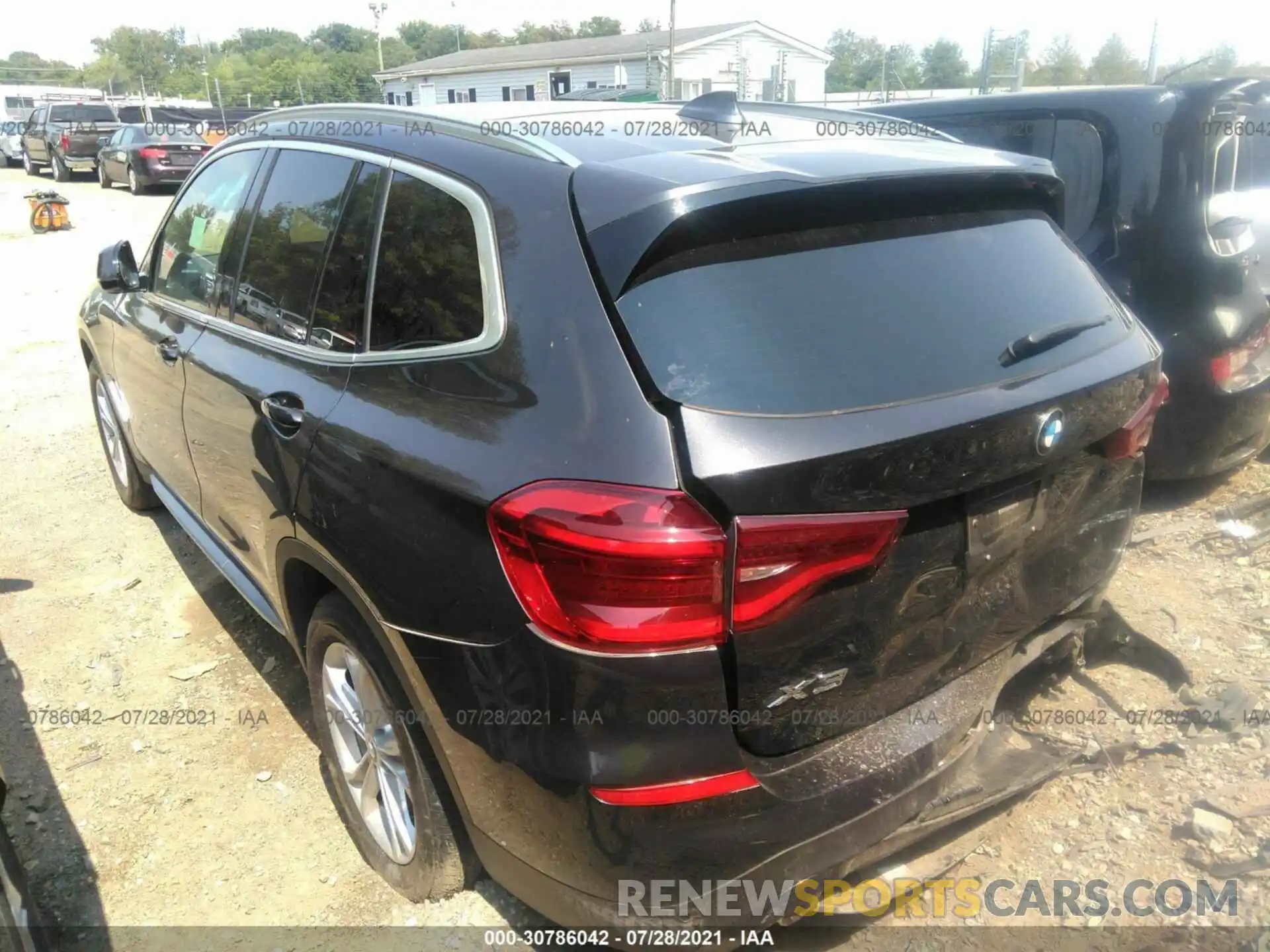 3 Photograph of a damaged car 5UXTR9C52KLP81568 BMW X3 2019