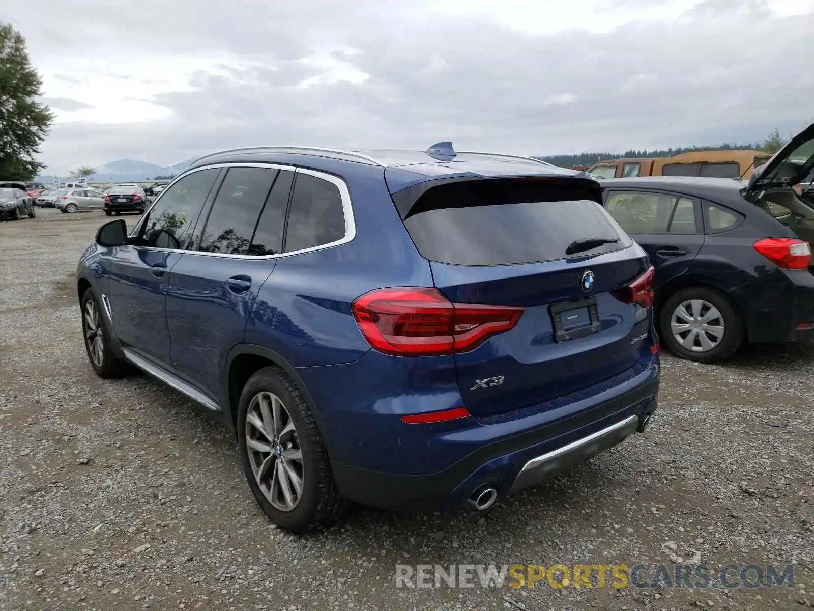 3 Photograph of a damaged car 5UXTR9C52KLP82171 BMW X3 2019