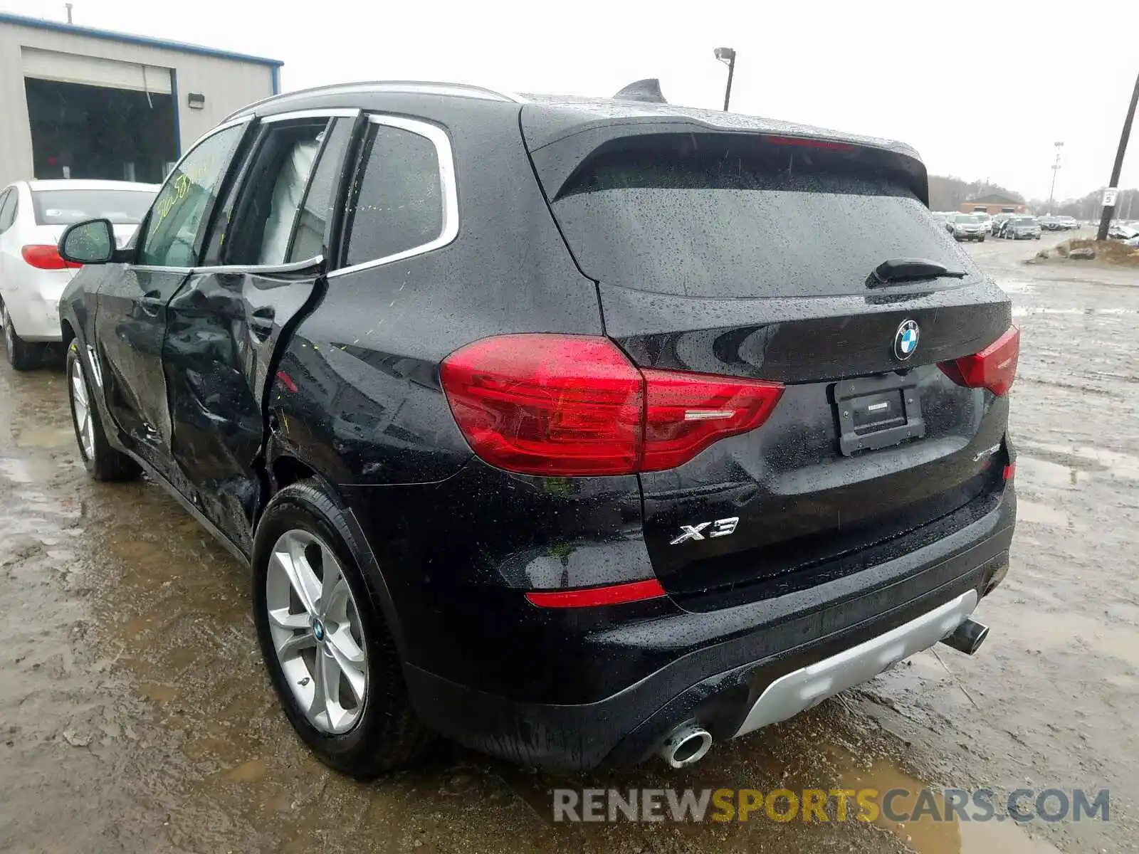 3 Photograph of a damaged car 5UXTR9C52KLP82218 BMW X3 2019