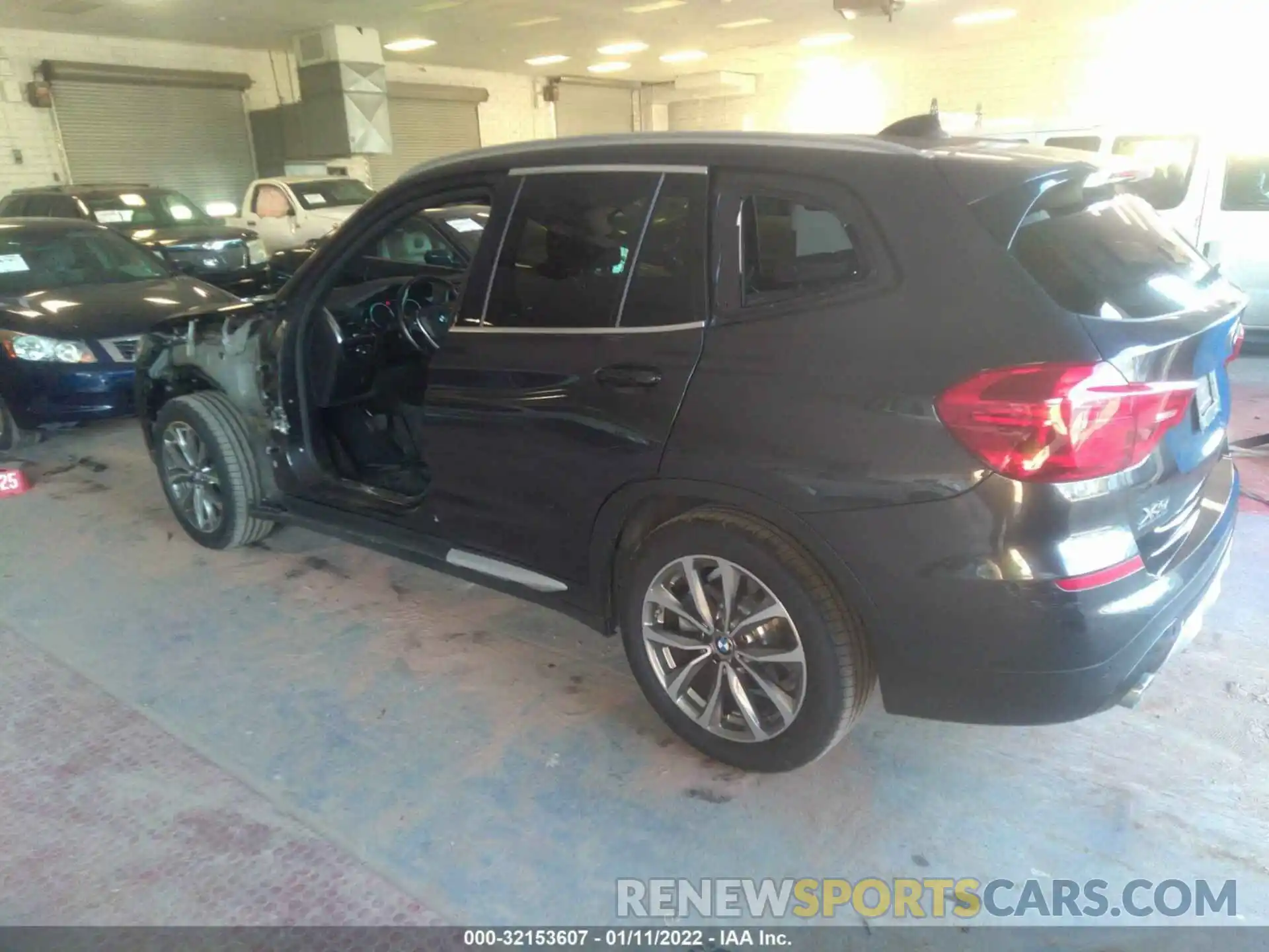 3 Photograph of a damaged car 5UXTR9C52KLP82722 BMW X3 2019