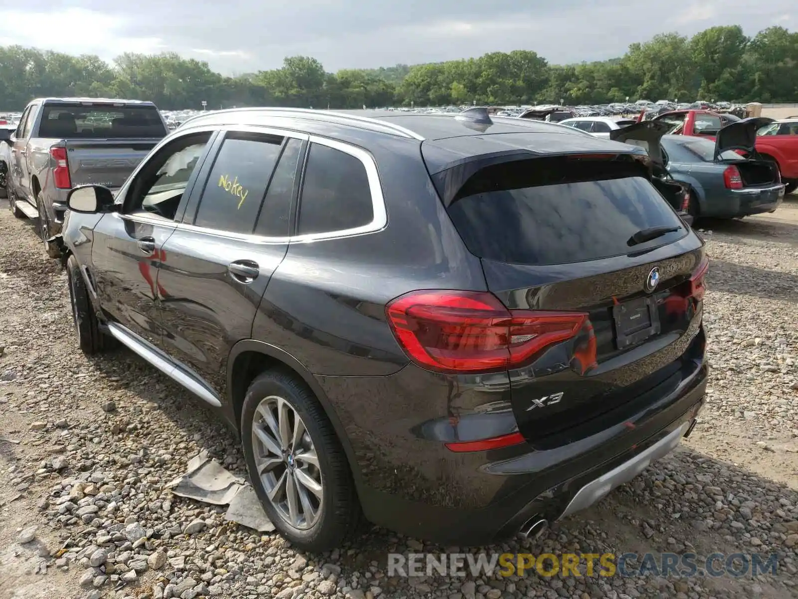 3 Photograph of a damaged car 5UXTR9C52KLP84597 BMW X3 2019