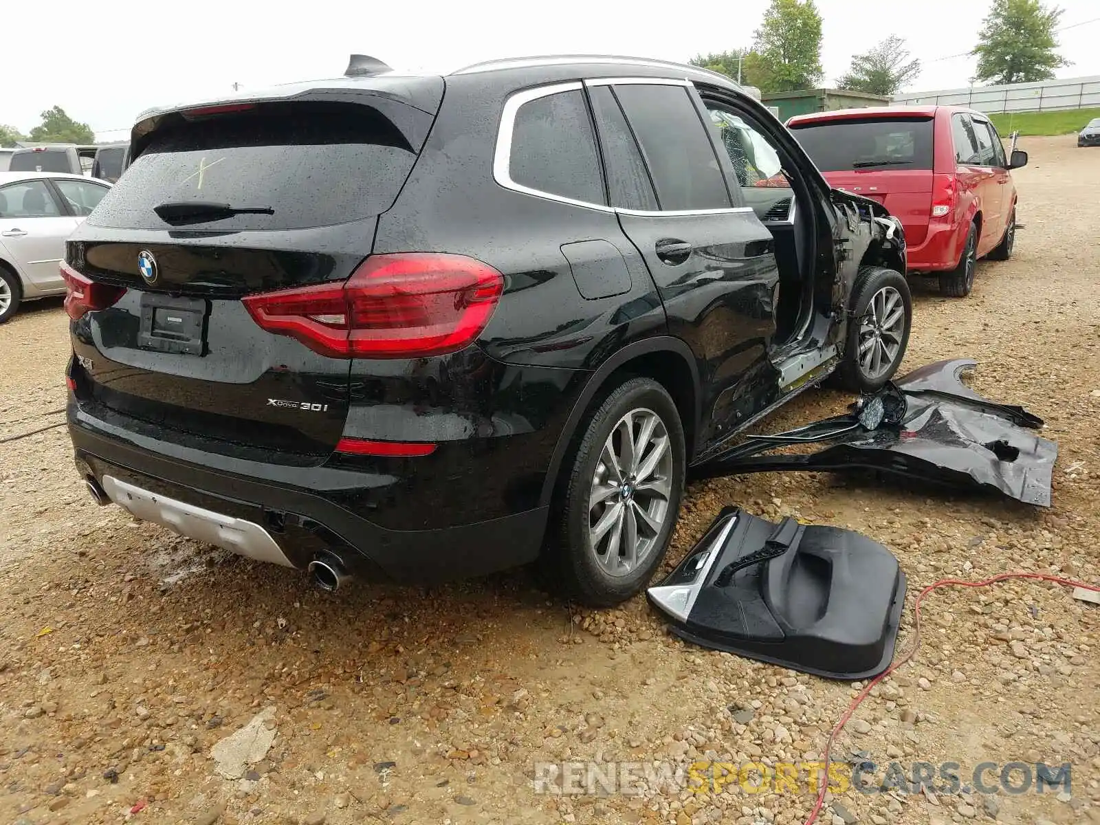 4 Photograph of a damaged car 5UXTR9C52KLP90559 BMW X3 2019