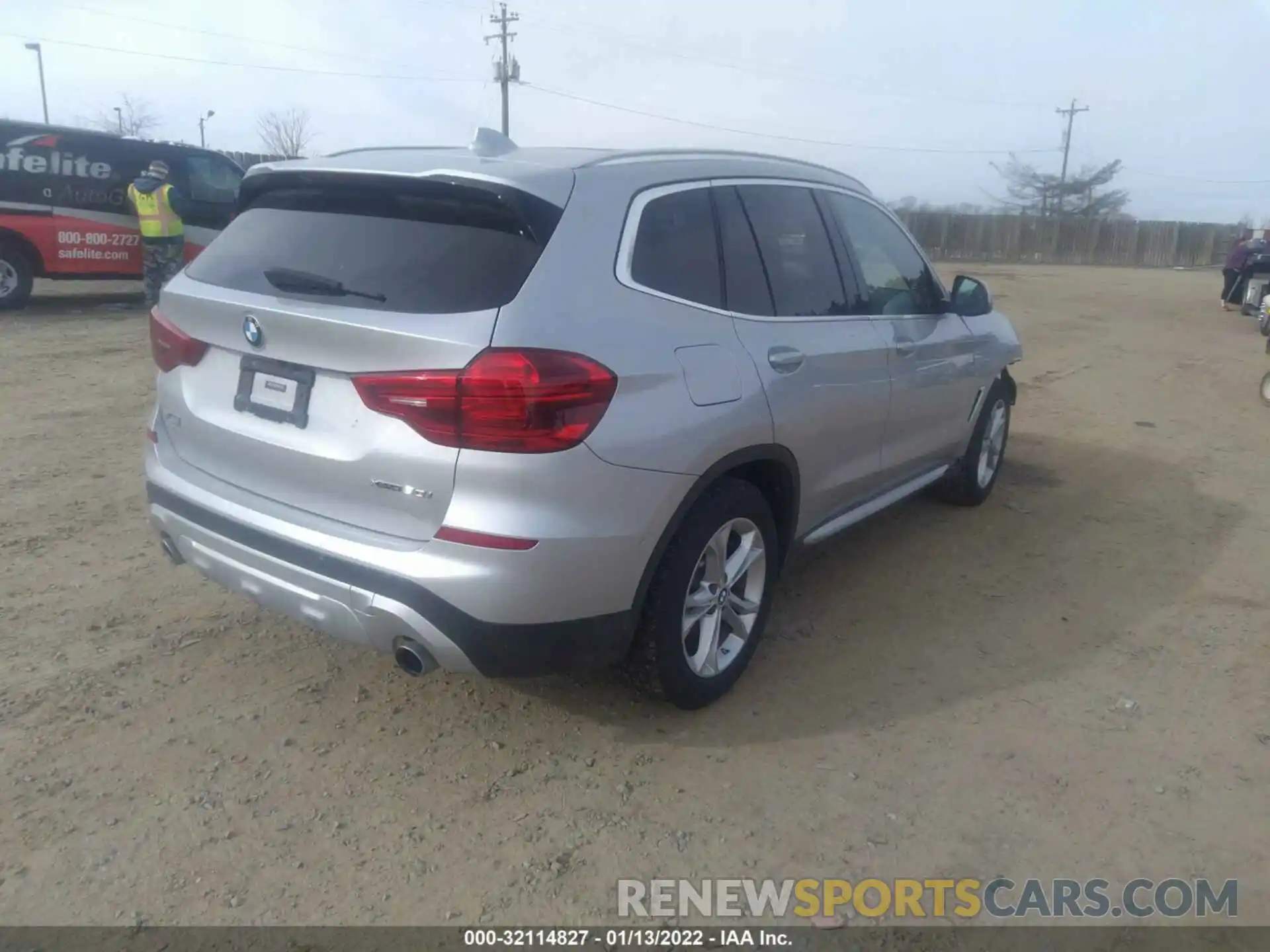 4 Photograph of a damaged car 5UXTR9C52KLP91159 BMW X3 2019