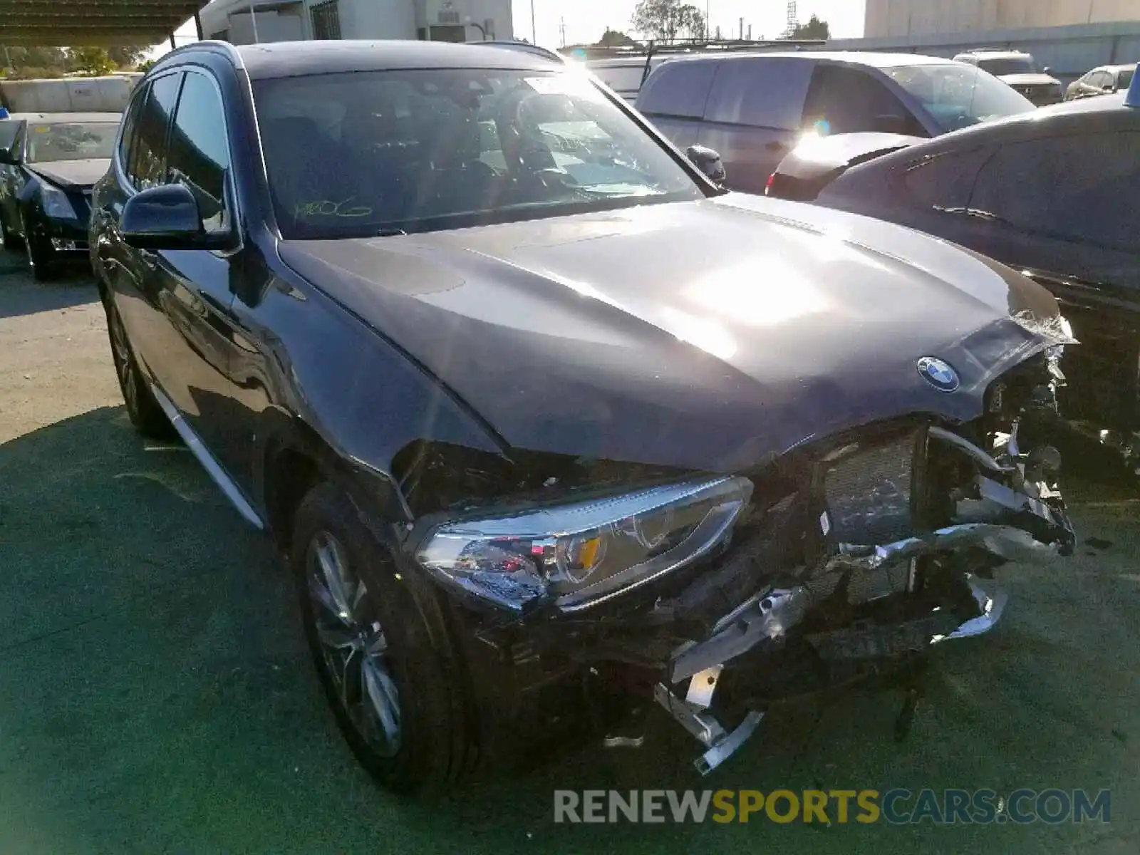 1 Фотография поврежденного автомобиля 5UXTR9C52KLP91372 BMW X3 2019