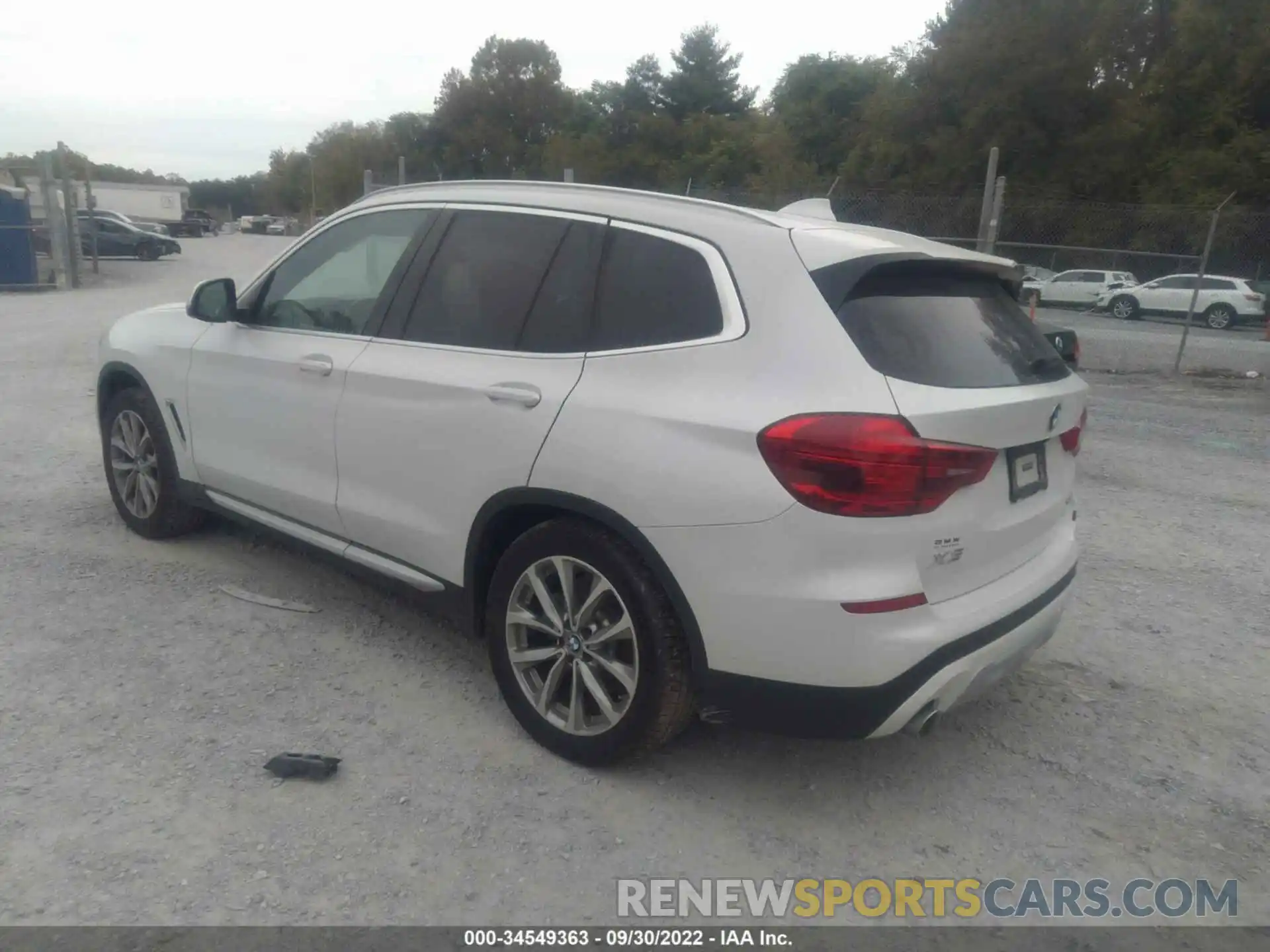 3 Photograph of a damaged car 5UXTR9C52KLP91520 BMW X3 2019