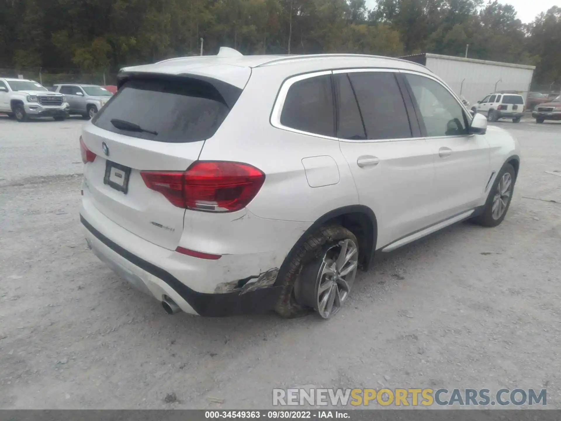 4 Photograph of a damaged car 5UXTR9C52KLP91520 BMW X3 2019