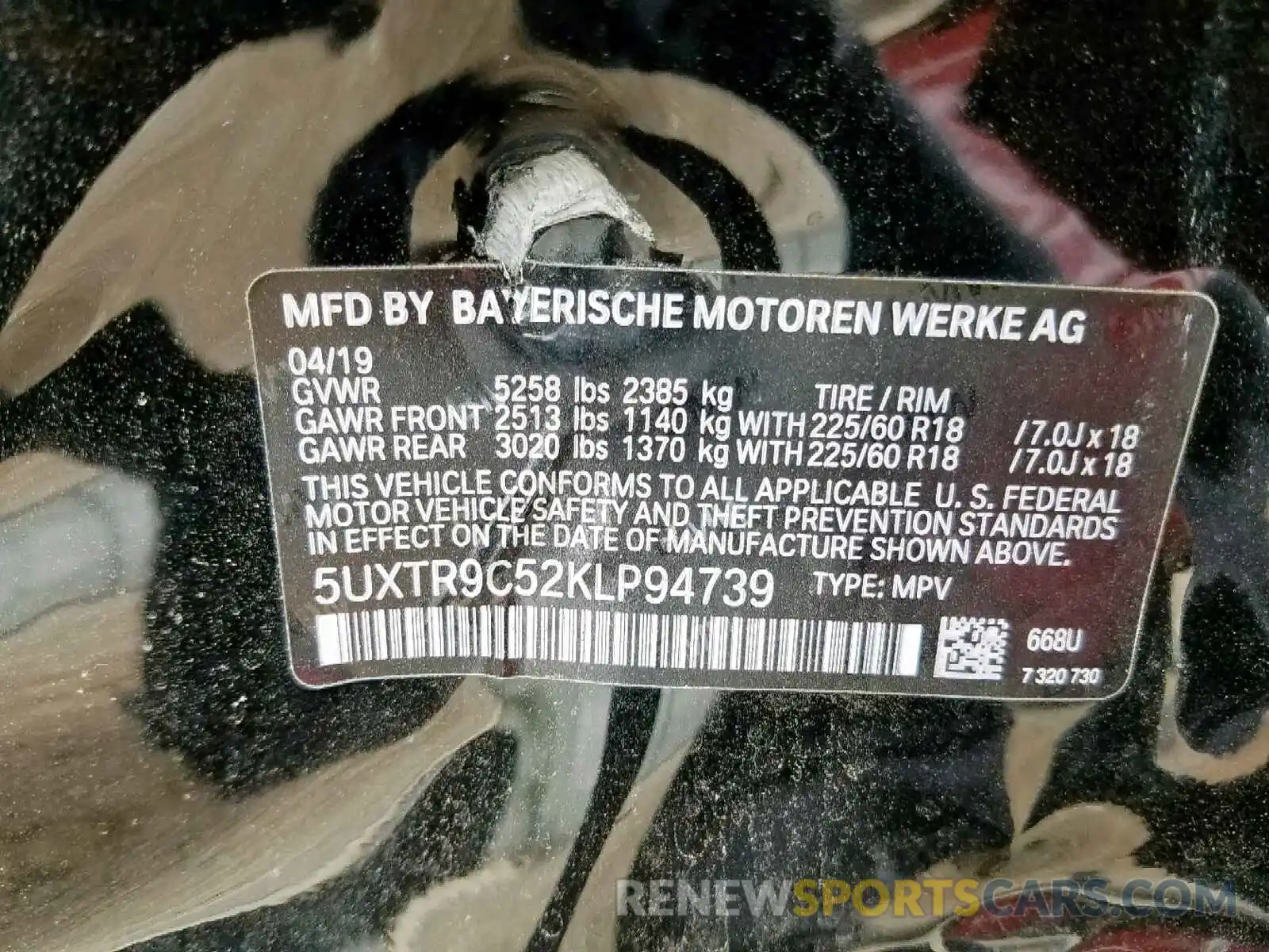 10 Photograph of a damaged car 5UXTR9C52KLP94739 BMW X3 2019