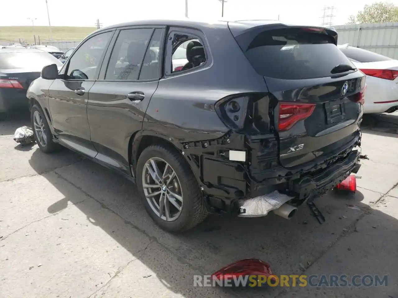 3 Photograph of a damaged car 5UXTR9C52KLP96328 BMW X3 2019