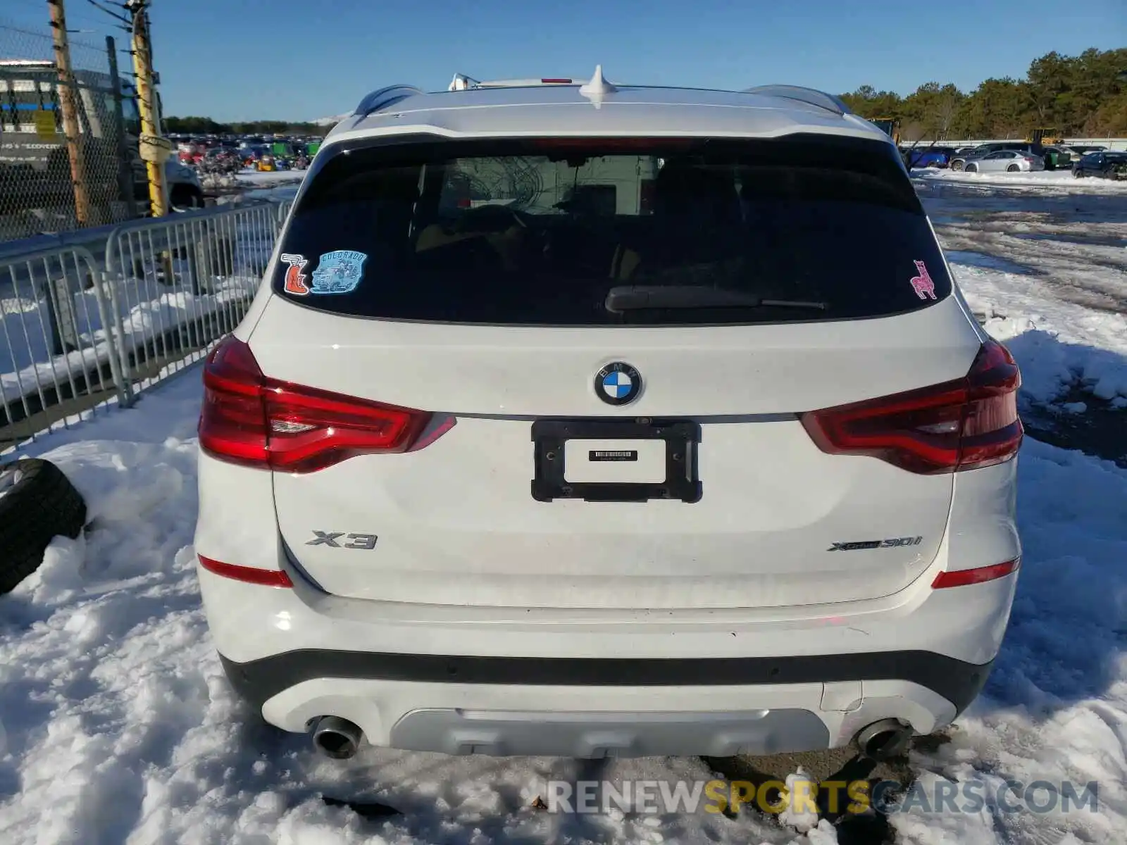 10 Photograph of a damaged car 5UXTR9C52KLP97348 BMW X3 2019