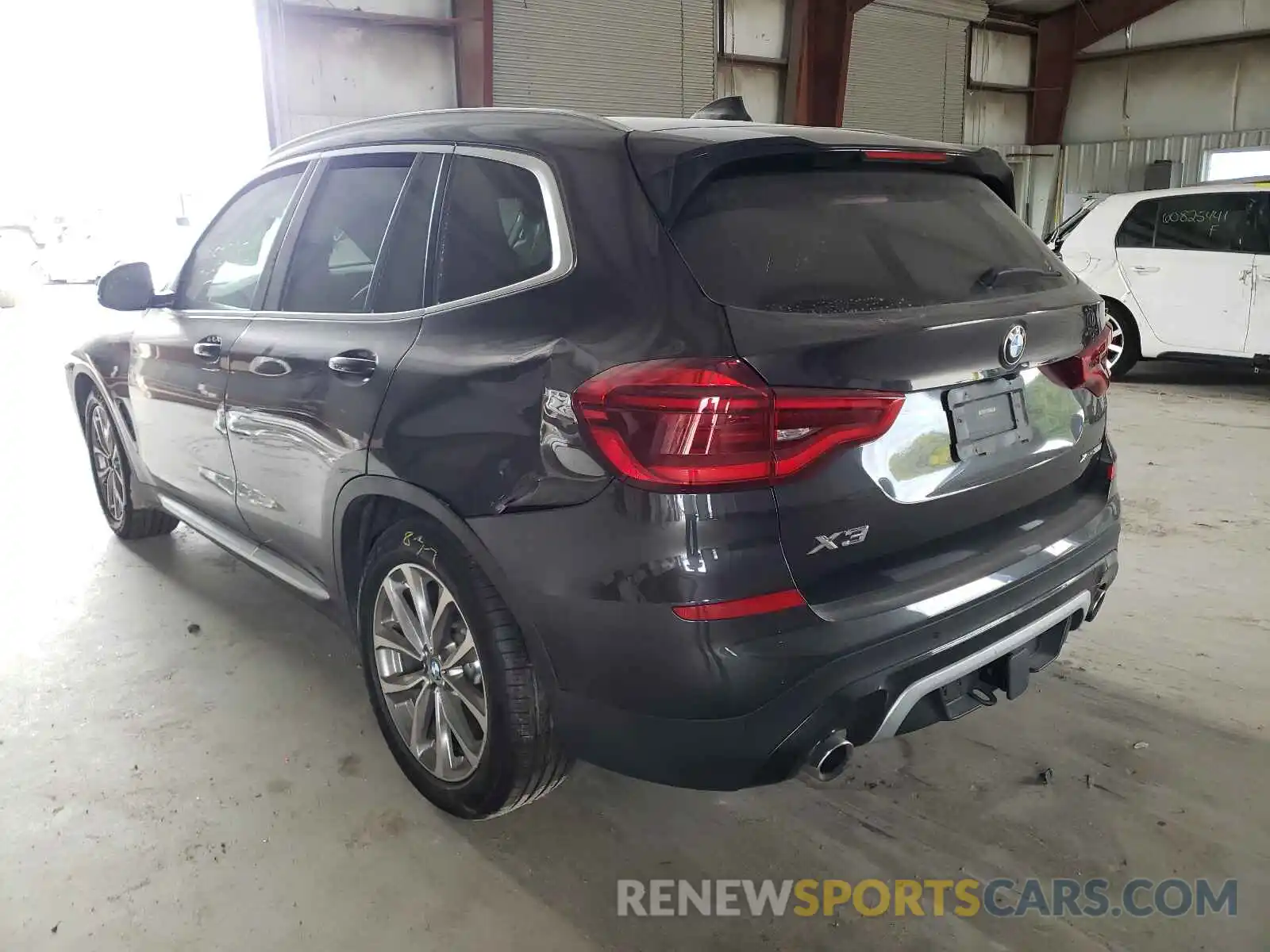 3 Photograph of a damaged car 5UXTR9C52KLP97401 BMW X3 2019